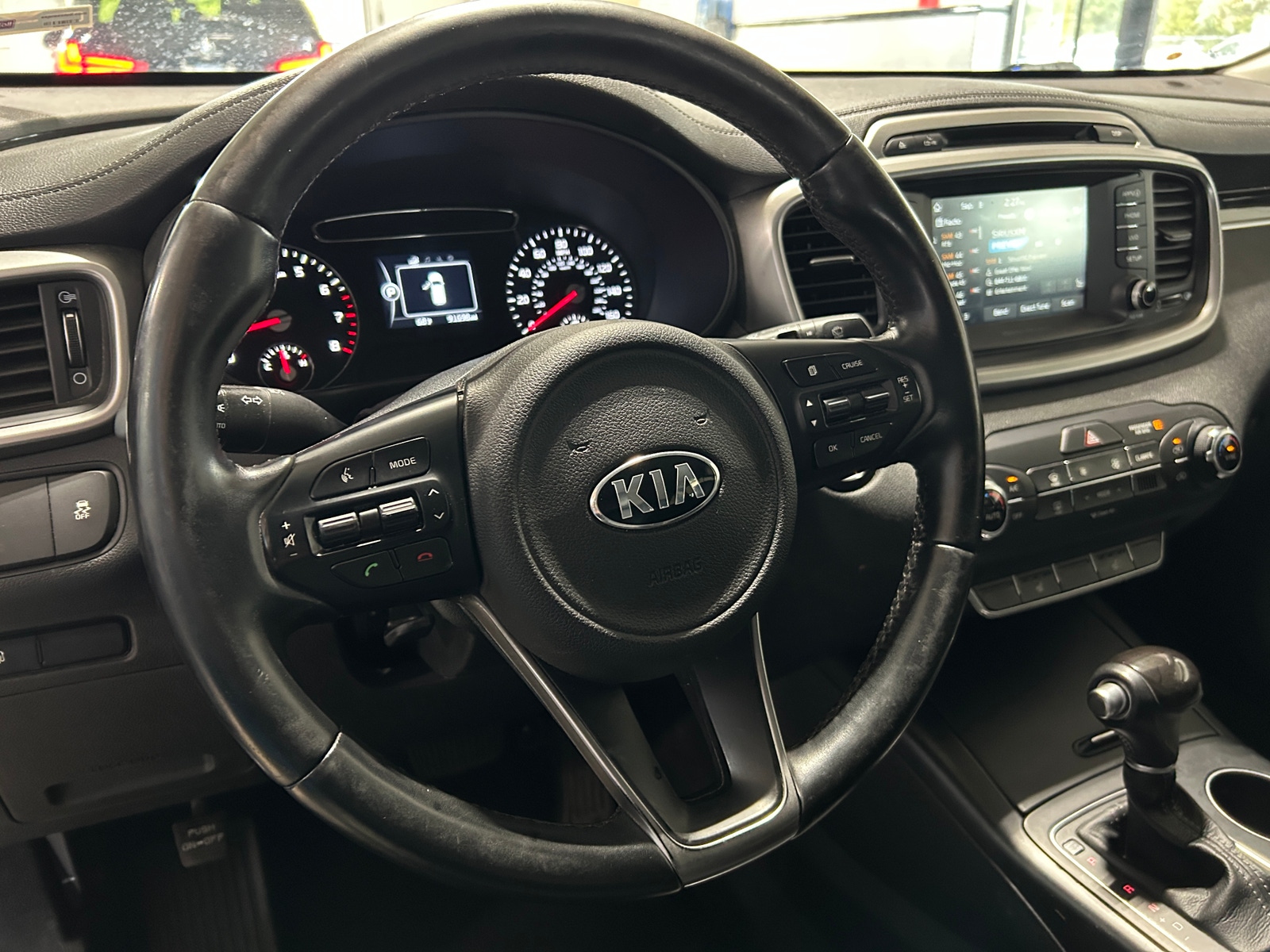 Thumbnail: 2017 Kia Sorento - 5