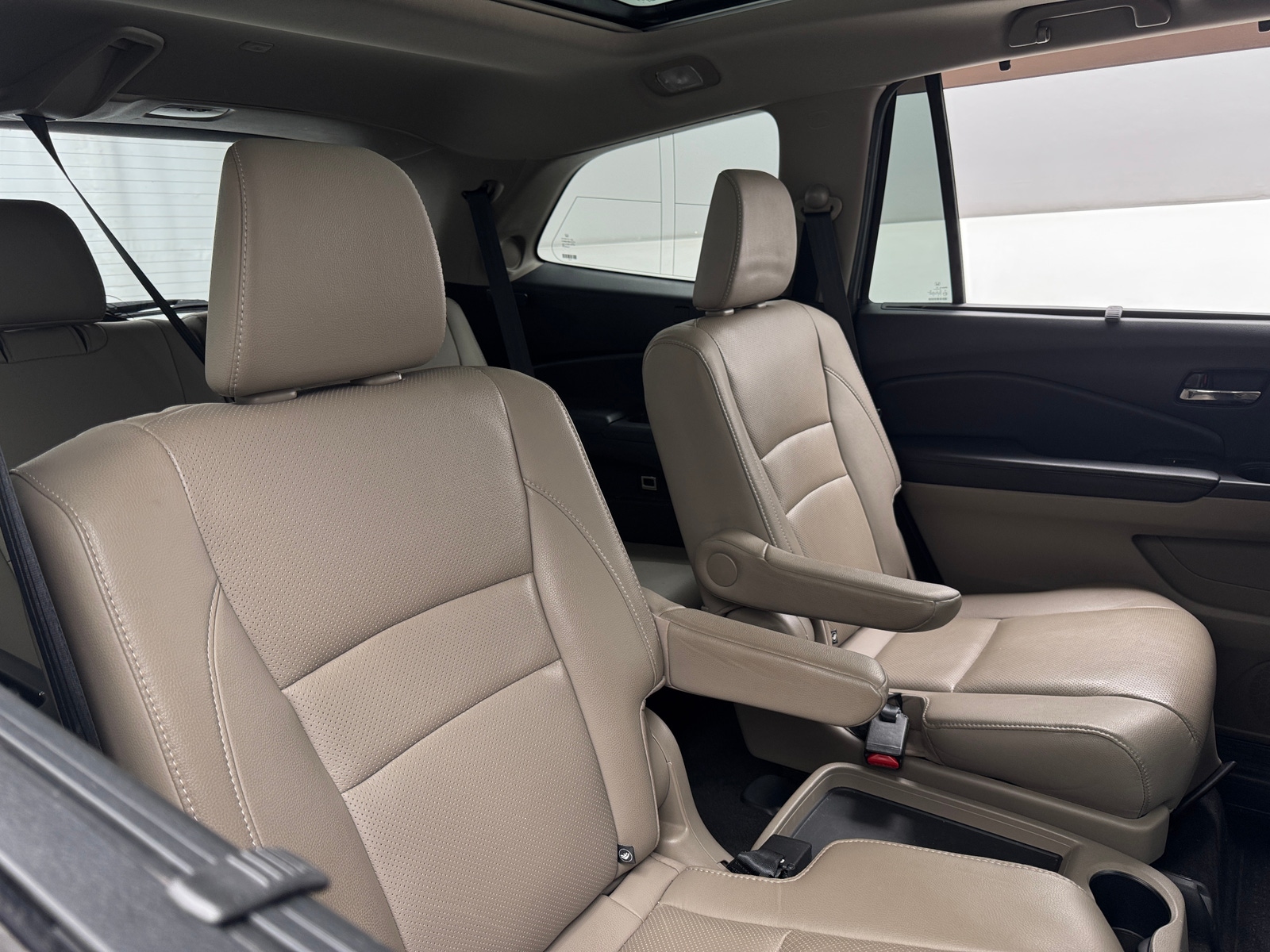 Thumbnail: 2016 Honda Pilot - 5