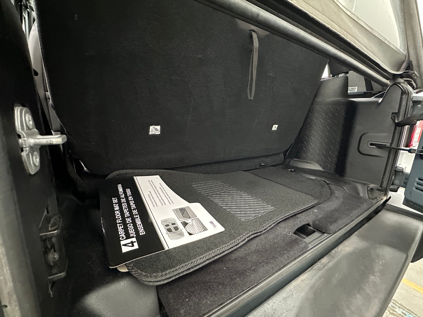 Thumbnail: 2015 Jeep Wrangler - 7