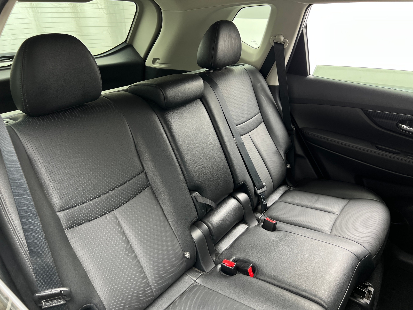Thumbnail: 2017 Nissan Rogue - 5