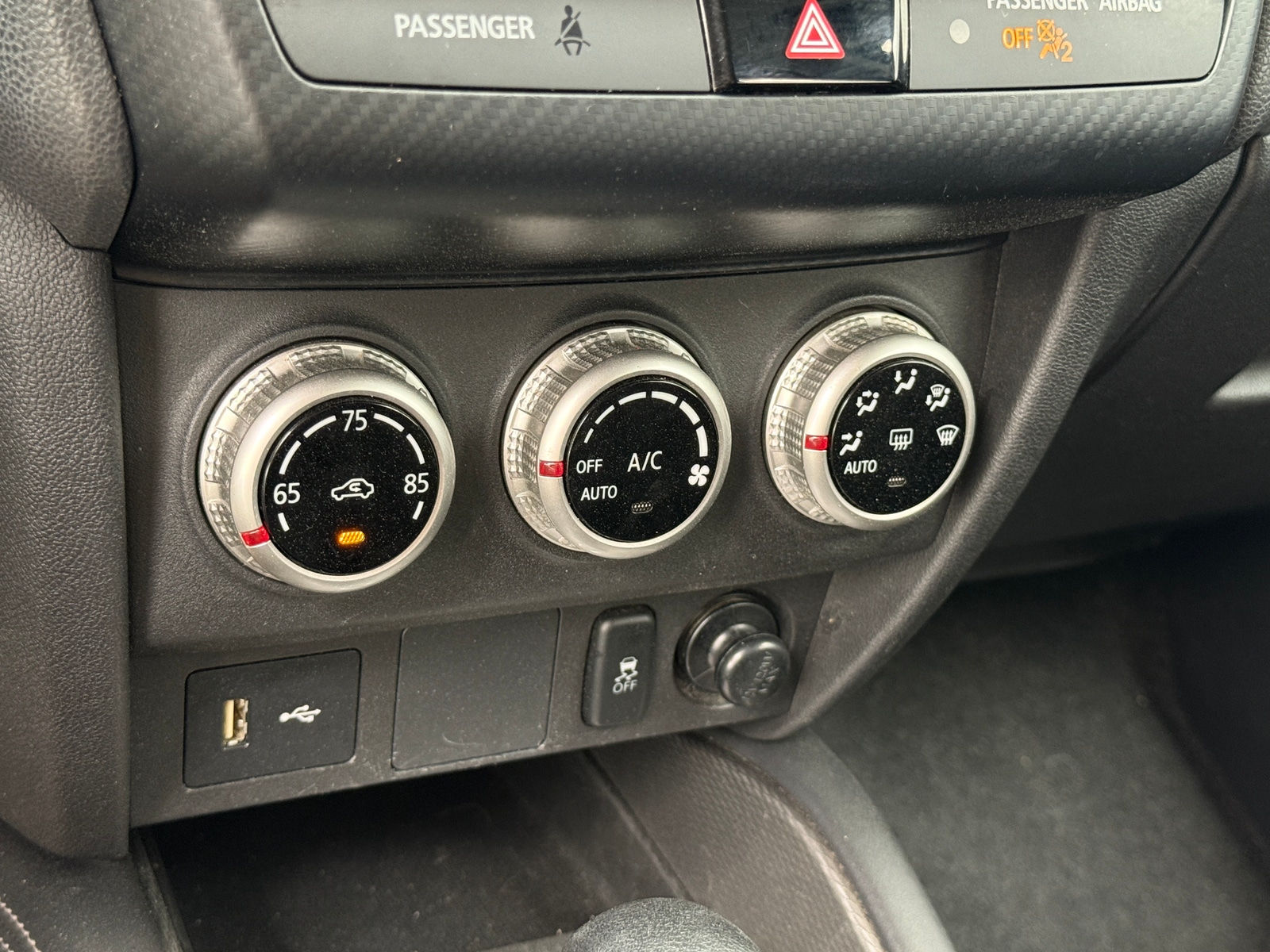 Thumbnail: 2020 Mitsubishi Outlander Sport - 4