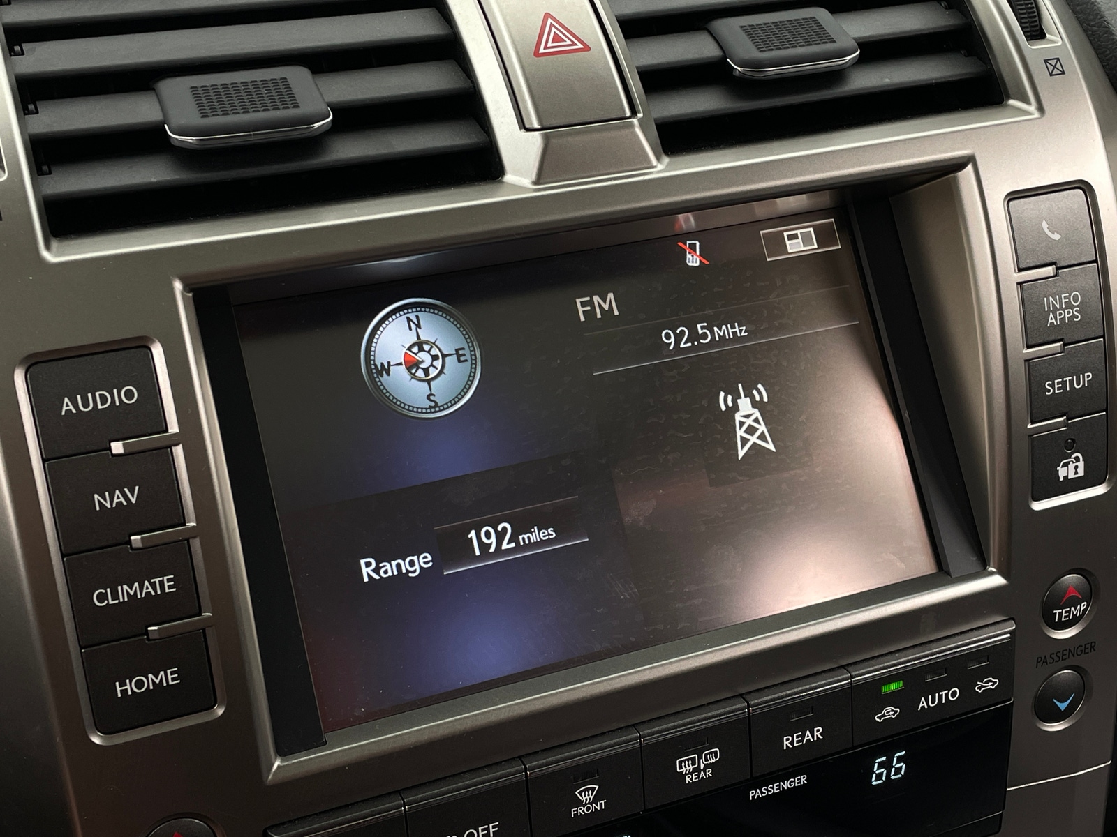 Thumbnail: 2018 Lexus GX - 3