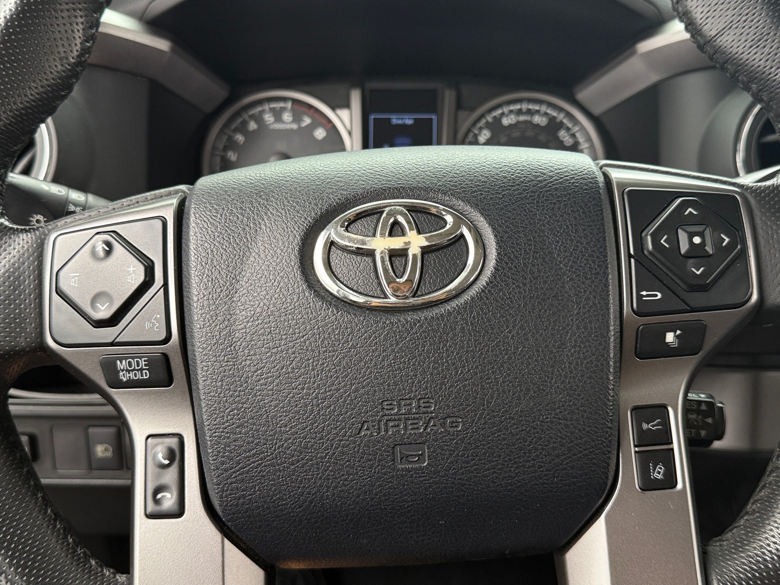 Thumbnail: 2019 Toyota Tacoma - 5