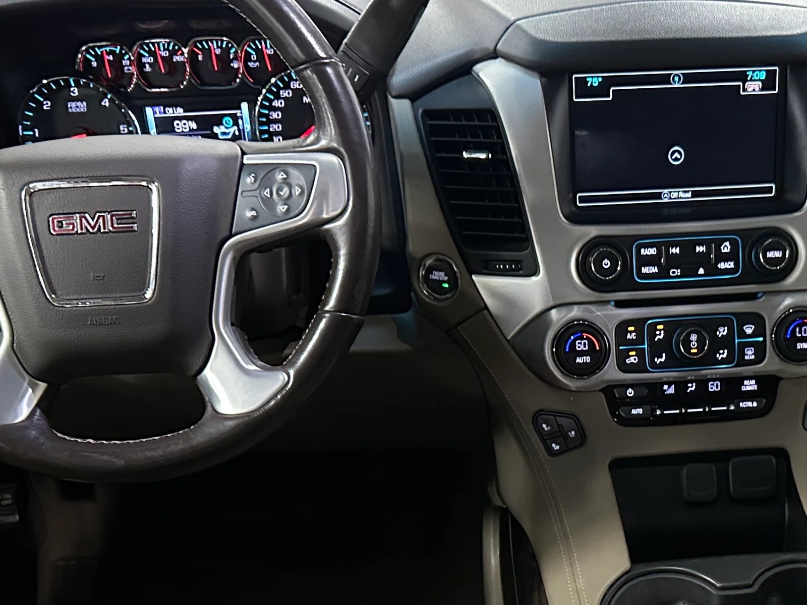 Thumbnail: 2019 GMC Yukon XL - 2