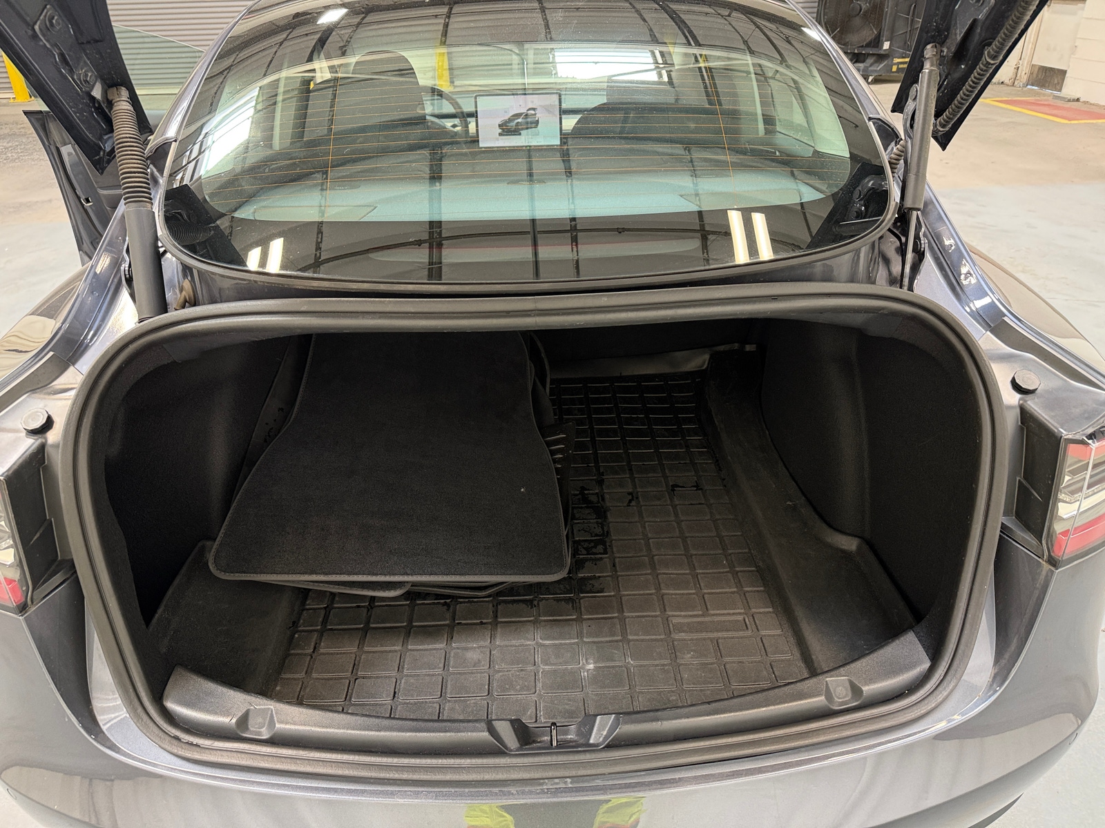Thumbnail: 2022 Tesla Model 3 - 6