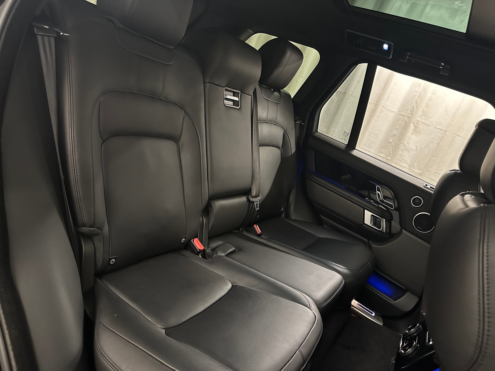 Thumbnail: 2021 Land Rover Range Rover - 5