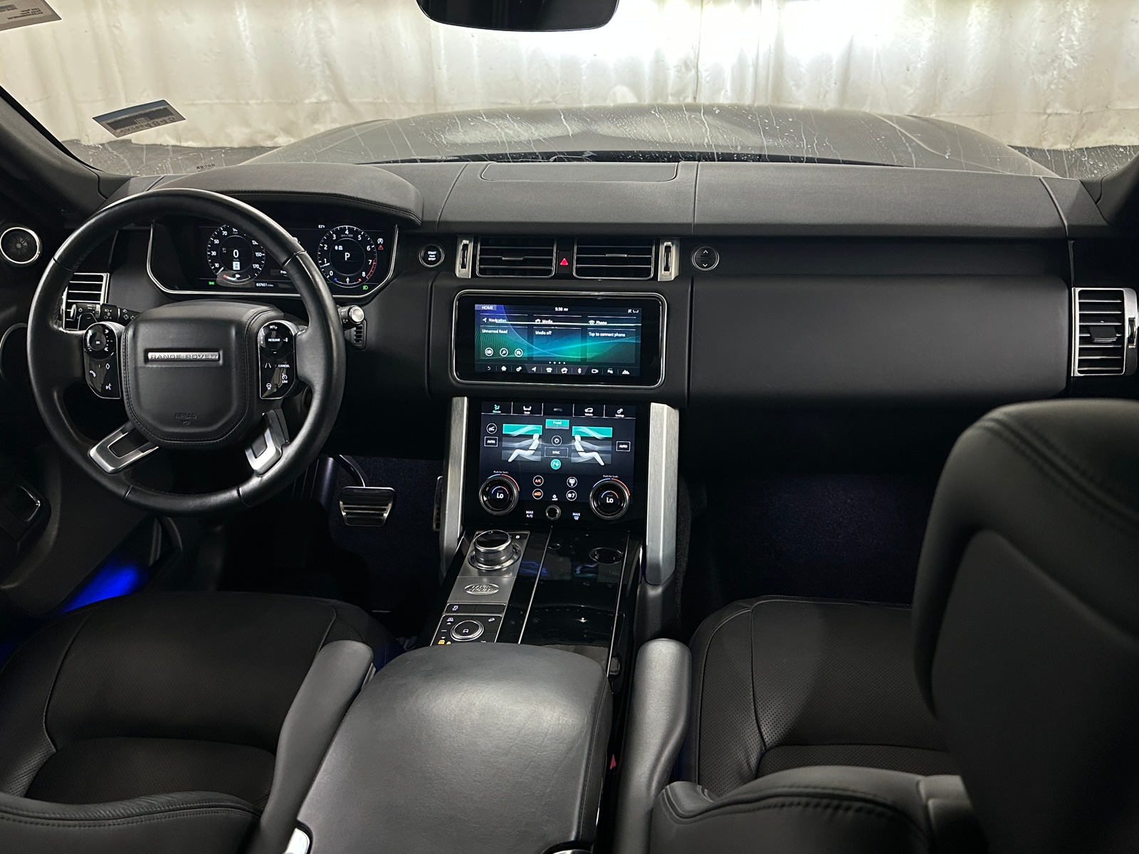 Thumbnail: 2021 Land Rover Range Rover - 2