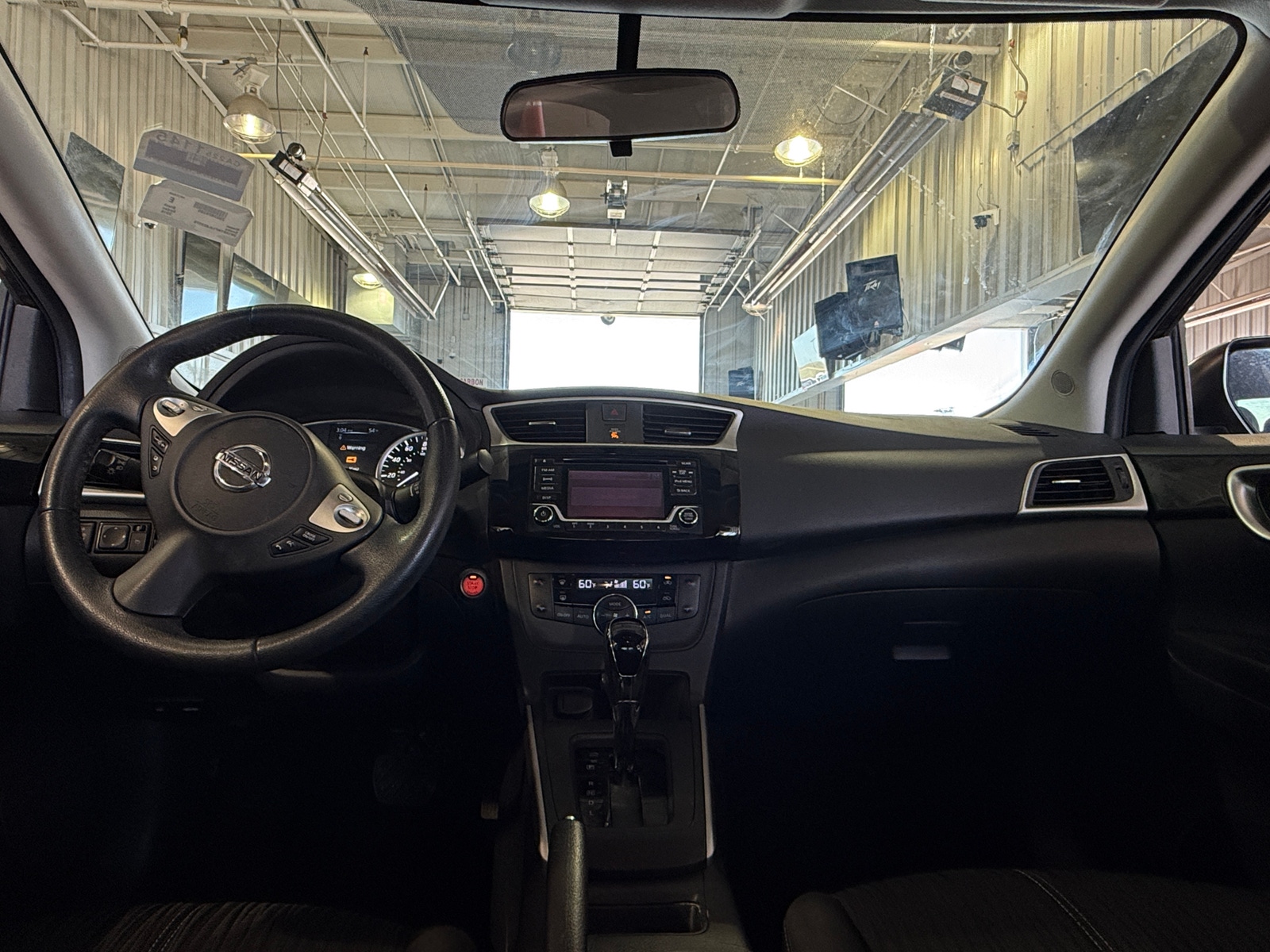 Thumbnail: 2018 Nissan Sentra - 3