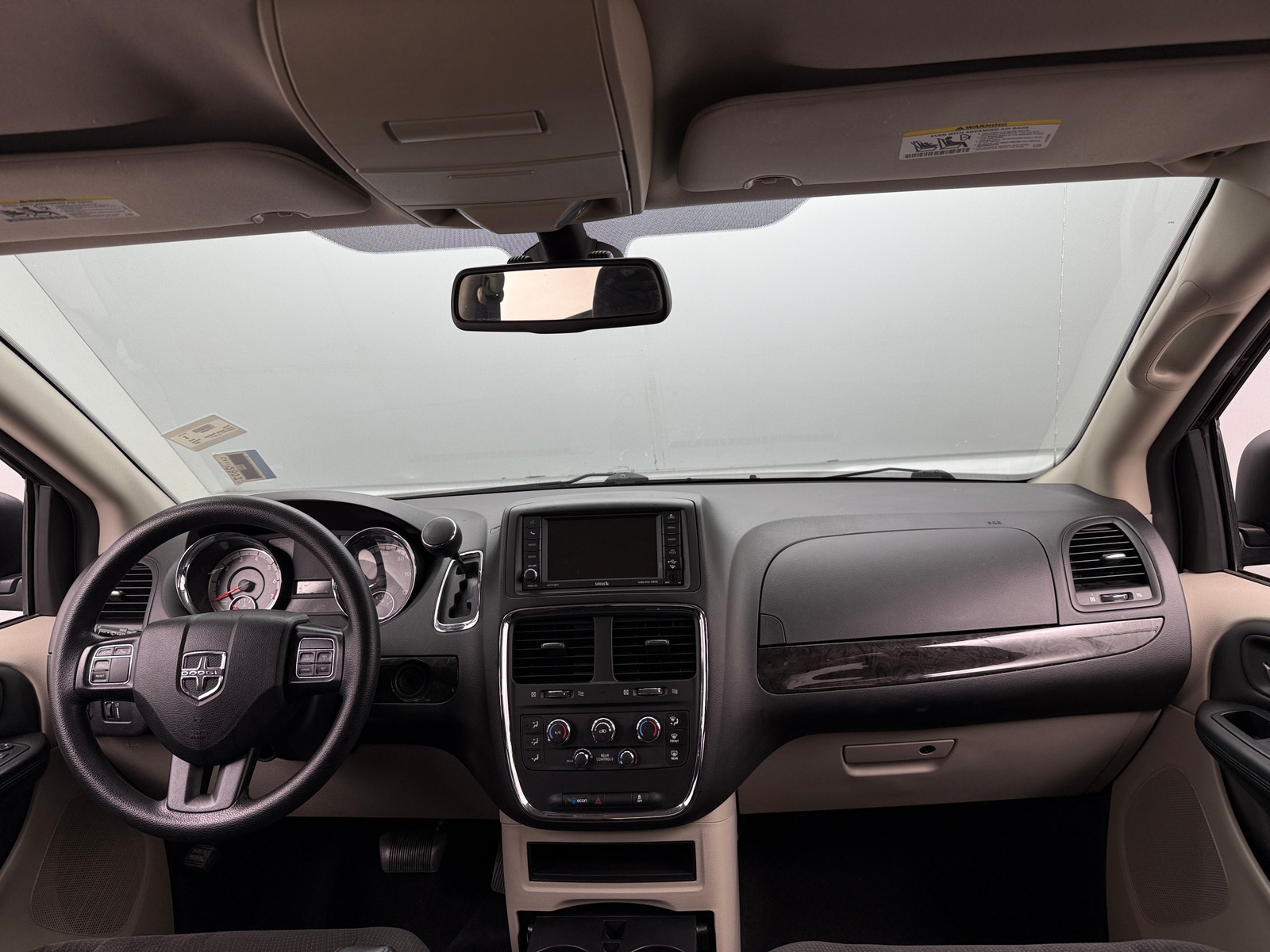 Thumbnail: 2018 Dodge Grand Caravan - 3