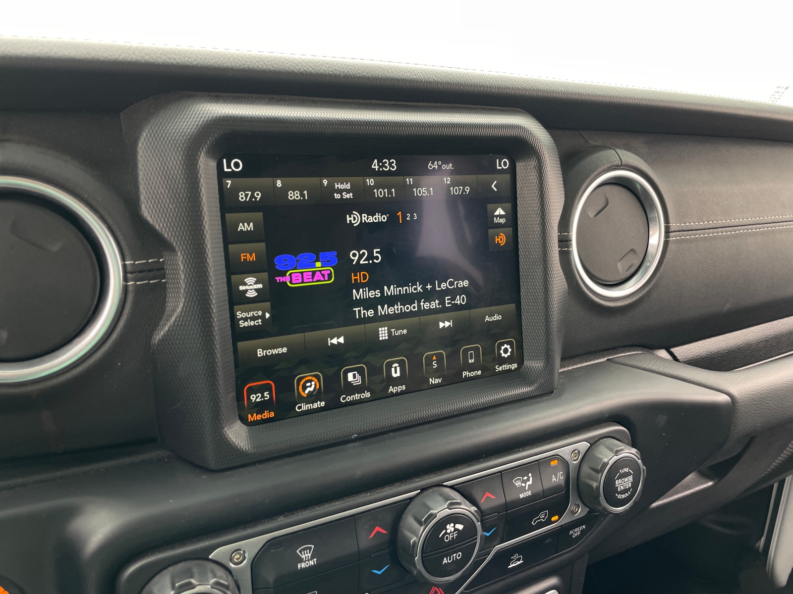 Thumbnail: 2023 Jeep Wrangler - 4