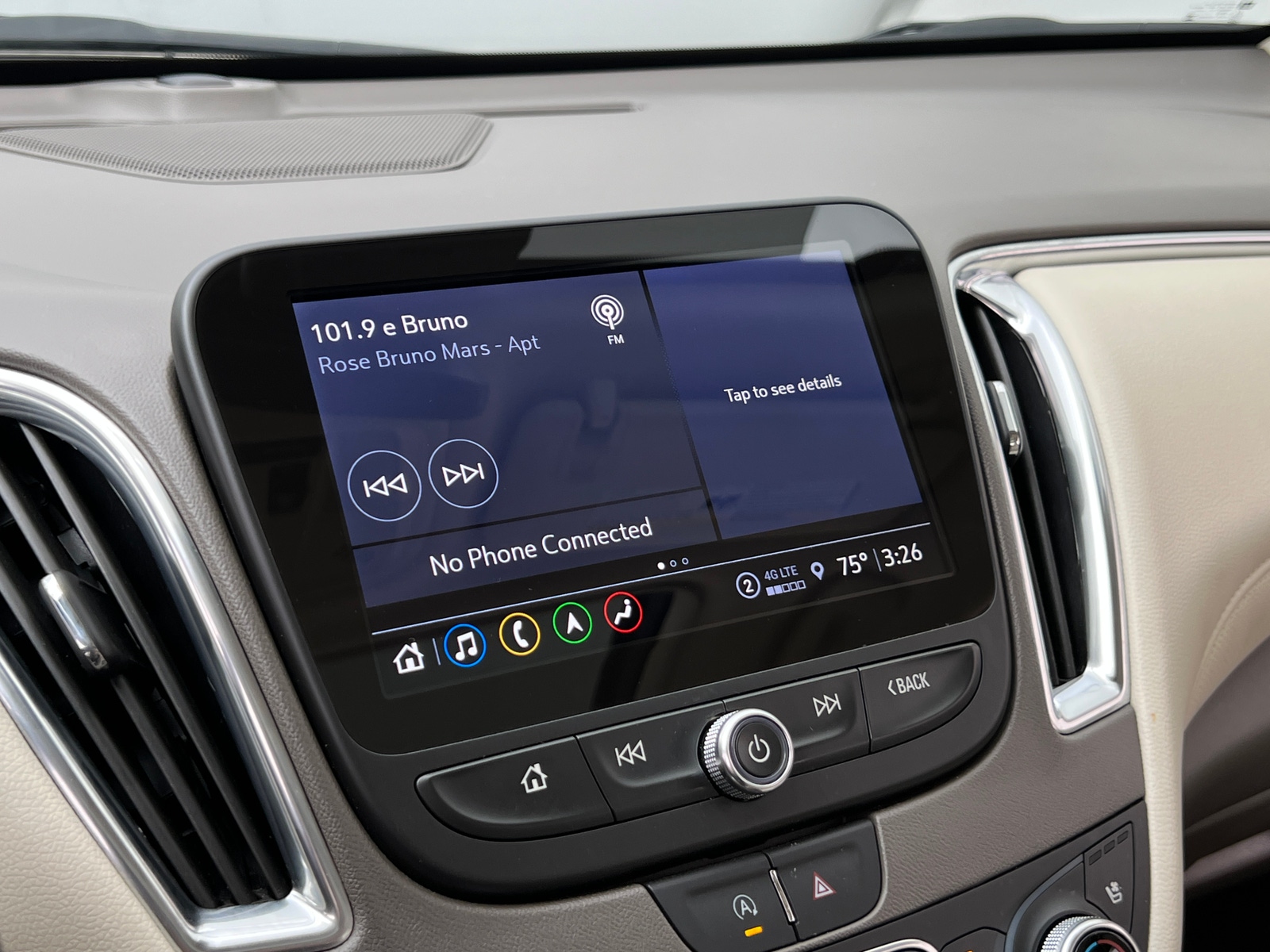 Thumbnail: 2024 Chevrolet Malibu - 3