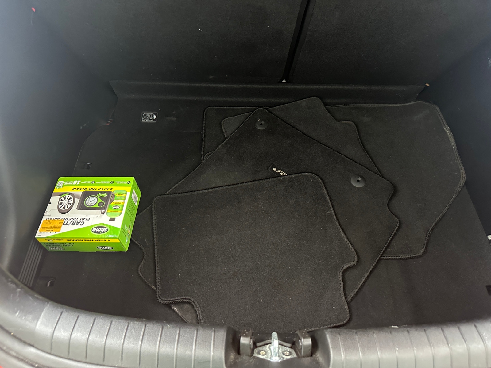 Thumbnail: 2020 Hyundai Veloster - 5