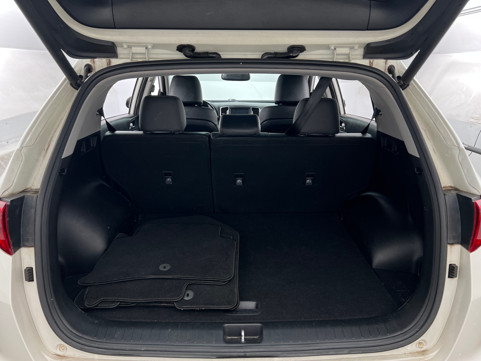 Thumbnail: 2019 Kia Sportage - 6
