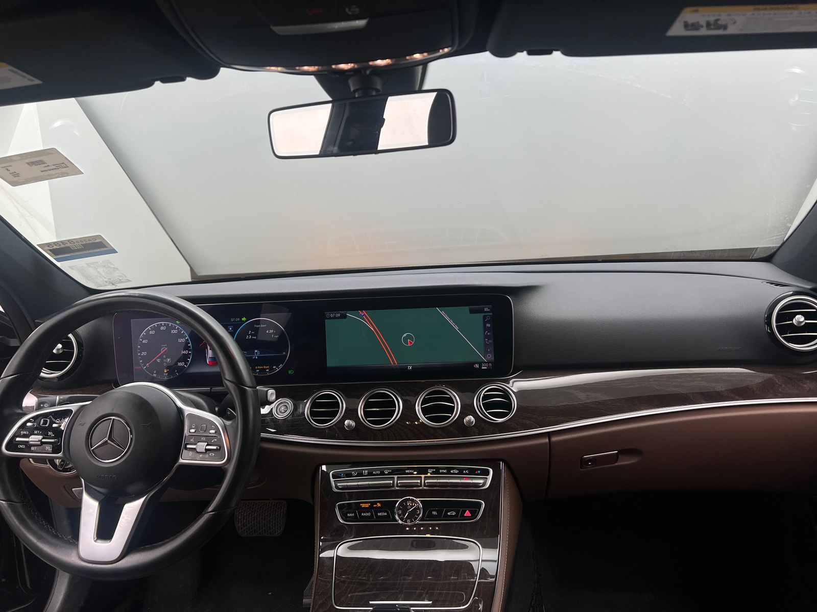 Thumbnail: 2019 Mercedes-Benz E-Class - 2