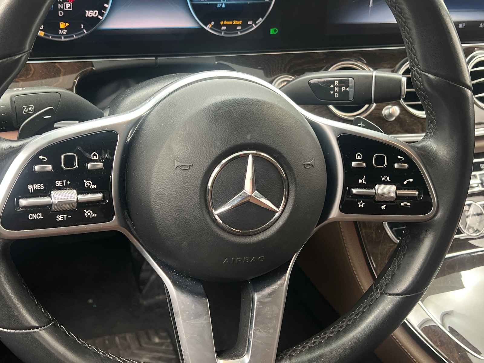 Thumbnail: 2019 Mercedes-Benz E-Class - 4