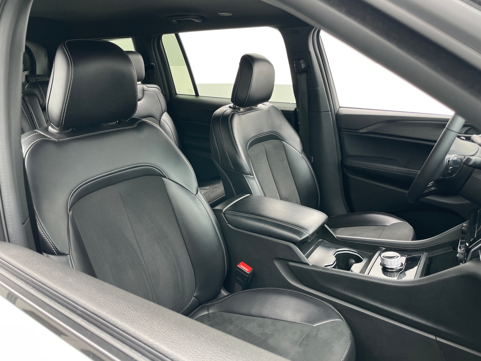 Thumbnail: 2024 Jeep Grand Cherokee L - 2