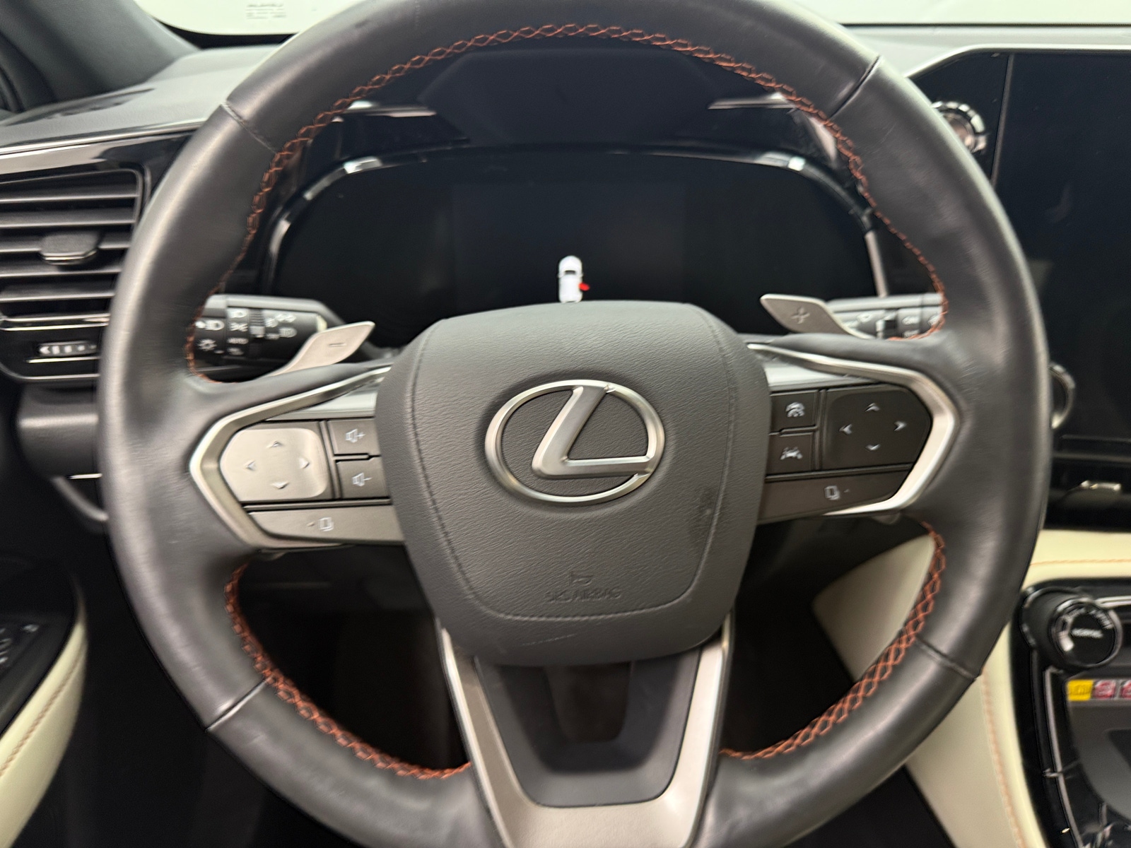 Thumbnail: 2022 Lexus NX - 4