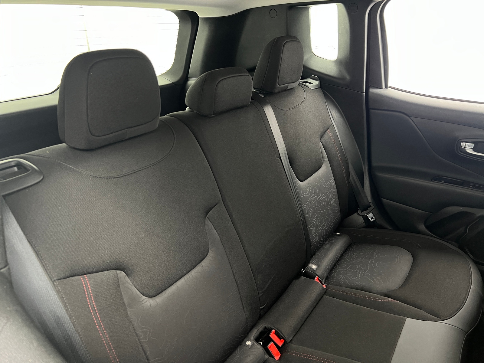 Thumbnail: 2020 Jeep Renegade - 6