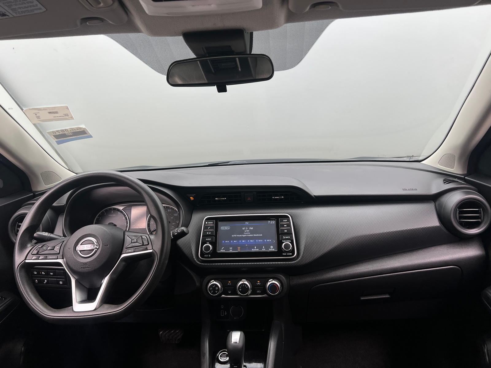 Thumbnail: 2022 Nissan Kicks - 3