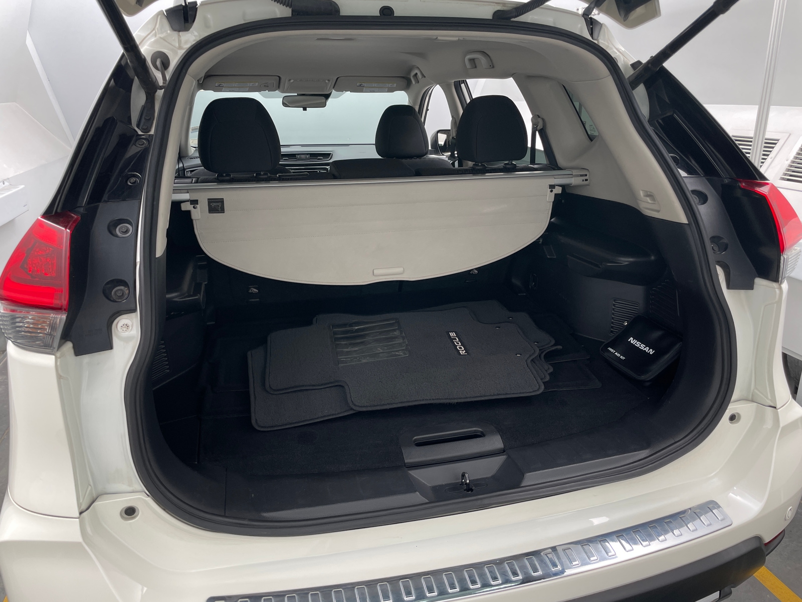 Thumbnail: 2019 Nissan Rogue - 7