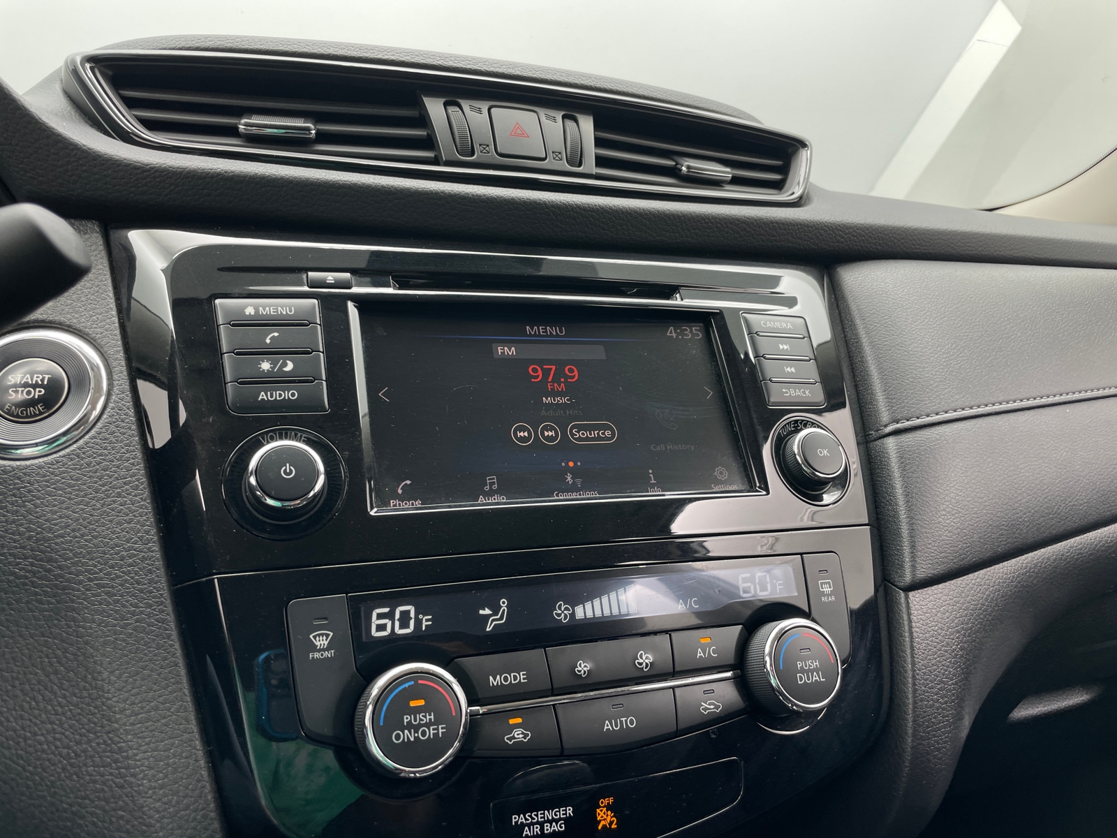 Thumbnail: 2019 Nissan Rogue - 4