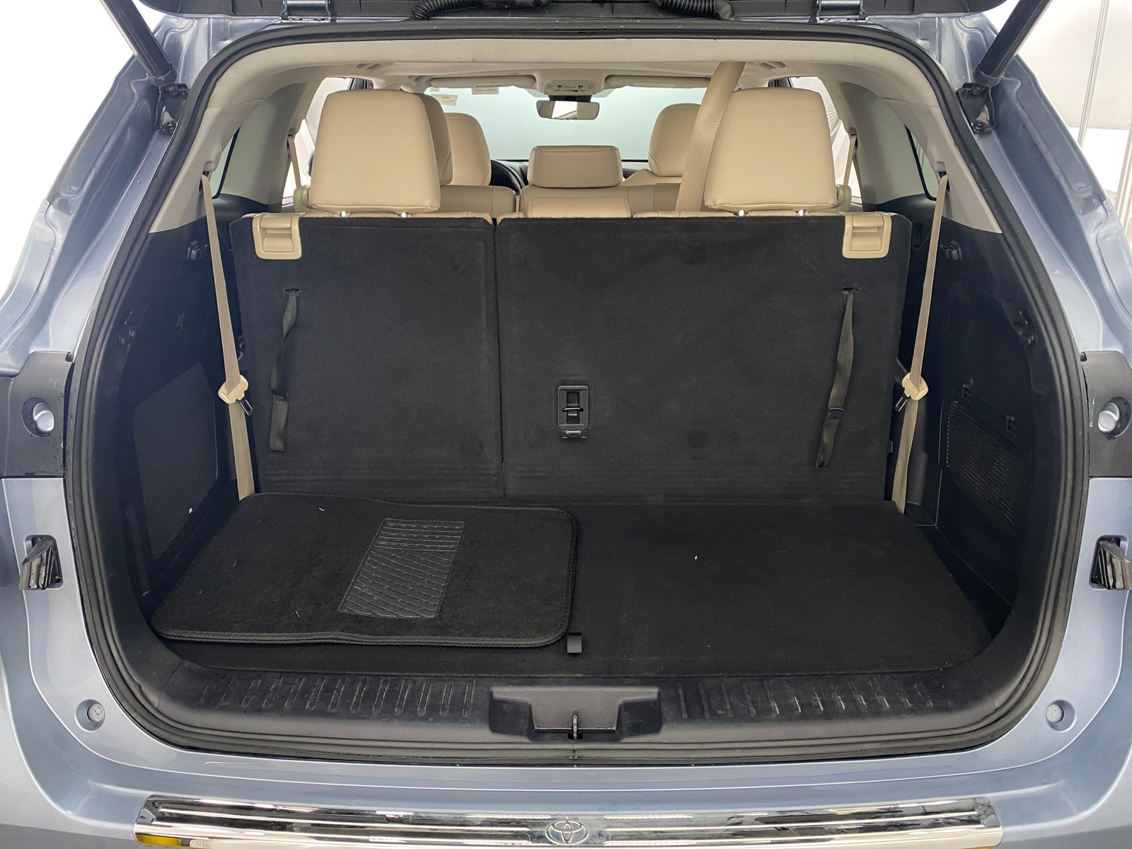 Thumbnail: 2021 Toyota Highlander - 6