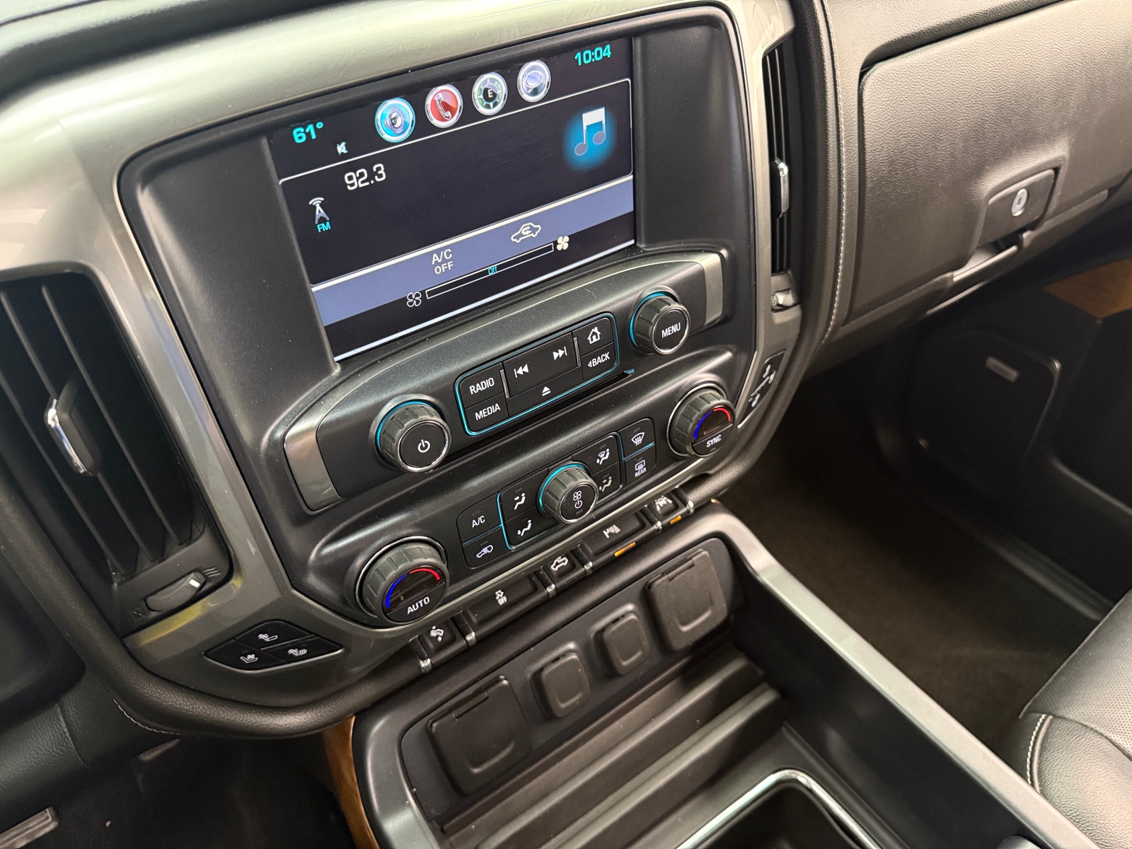 Thumbnail: 2018 Chevrolet Silverado 1500 - 3