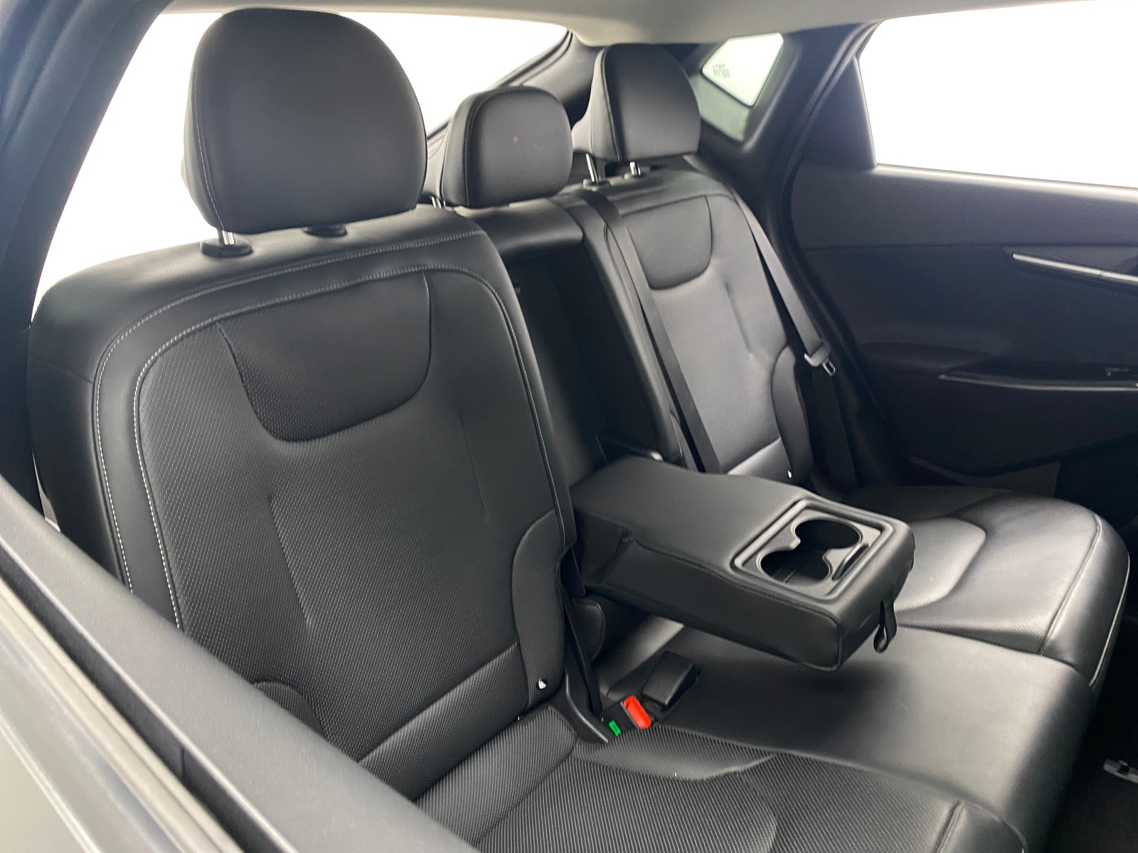 Thumbnail: 2022 Kia EV6 - 5
