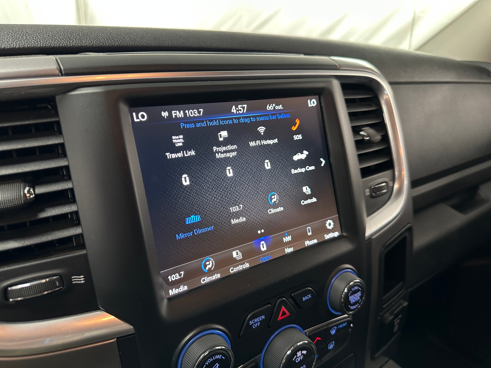 Thumbnail: 2023 RAM 1500 Classic - 4