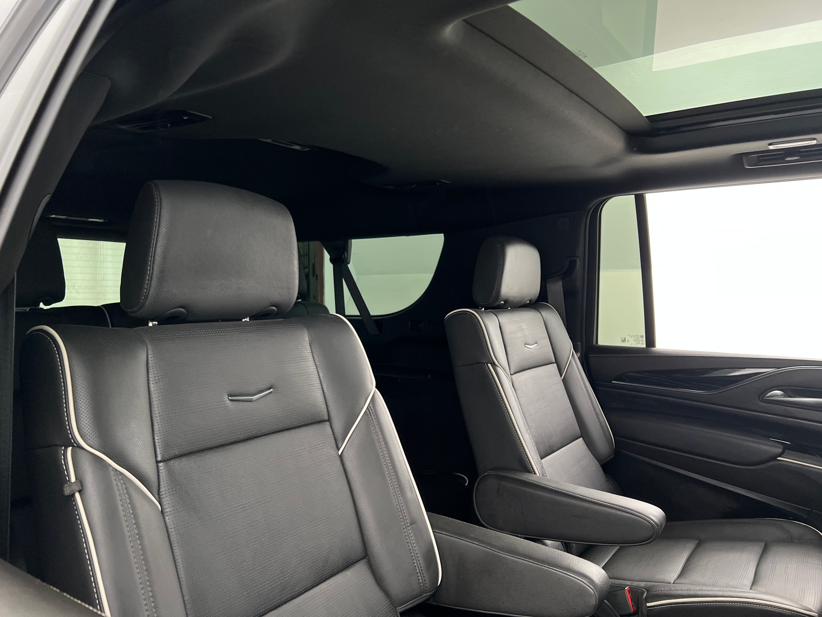 Thumbnail: 2024 Cadillac Escalade - 5