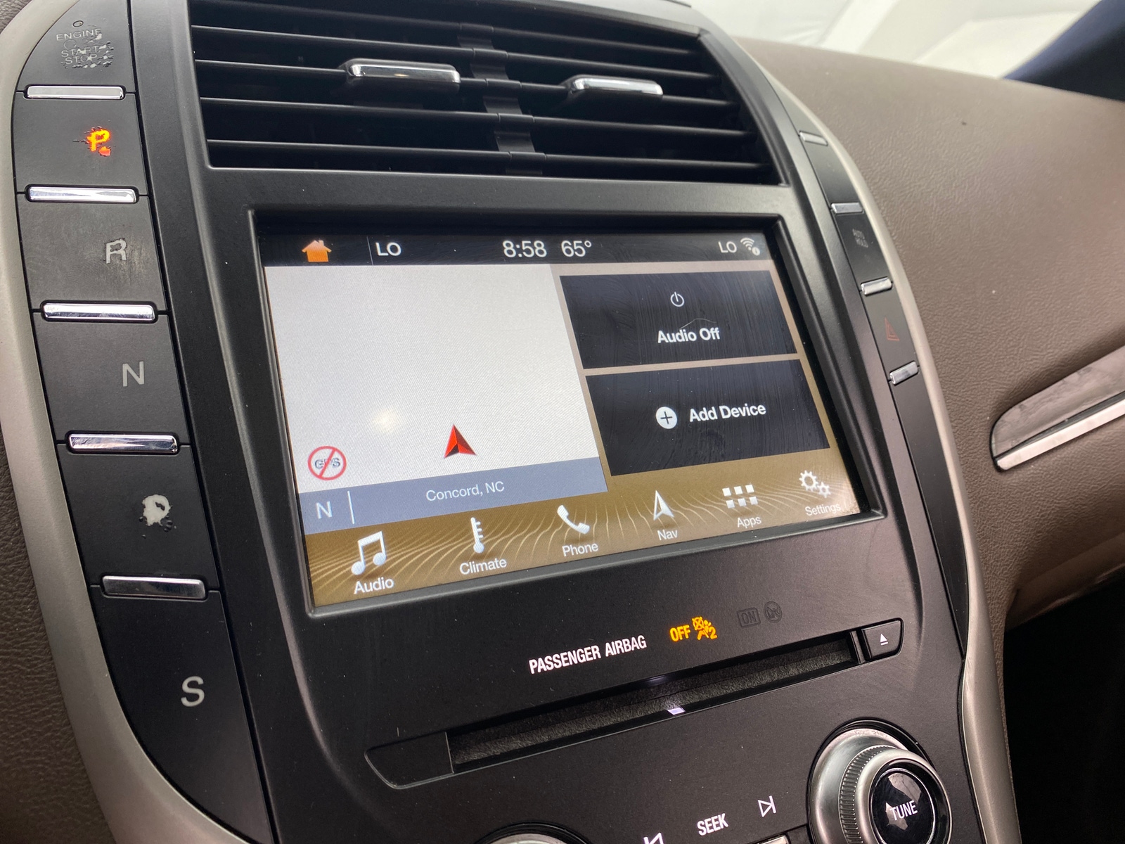 Thumbnail: 2017 Lincoln MKC - 3