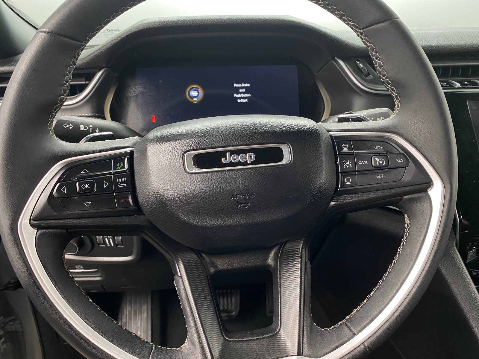 Thumbnail: 2024 Jeep Grand Cherokee L - 4