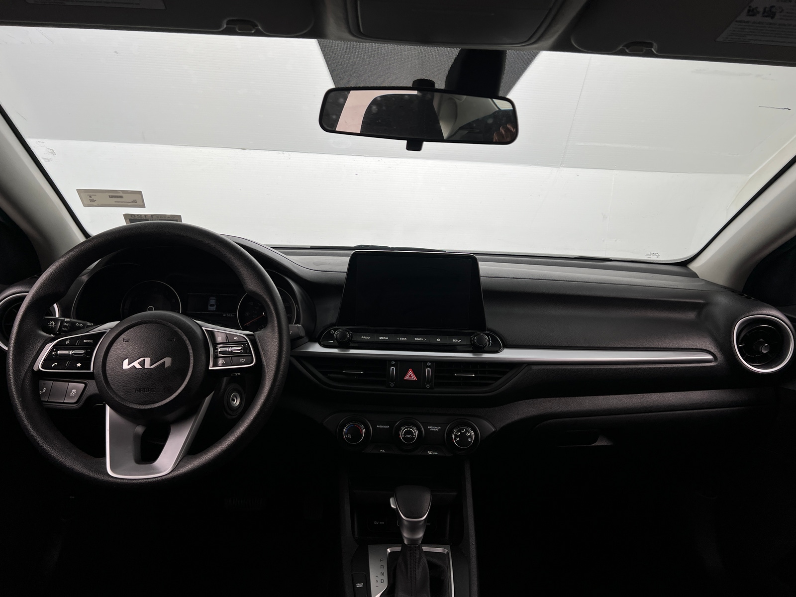 Thumbnail: 2023 Kia Forte - 3