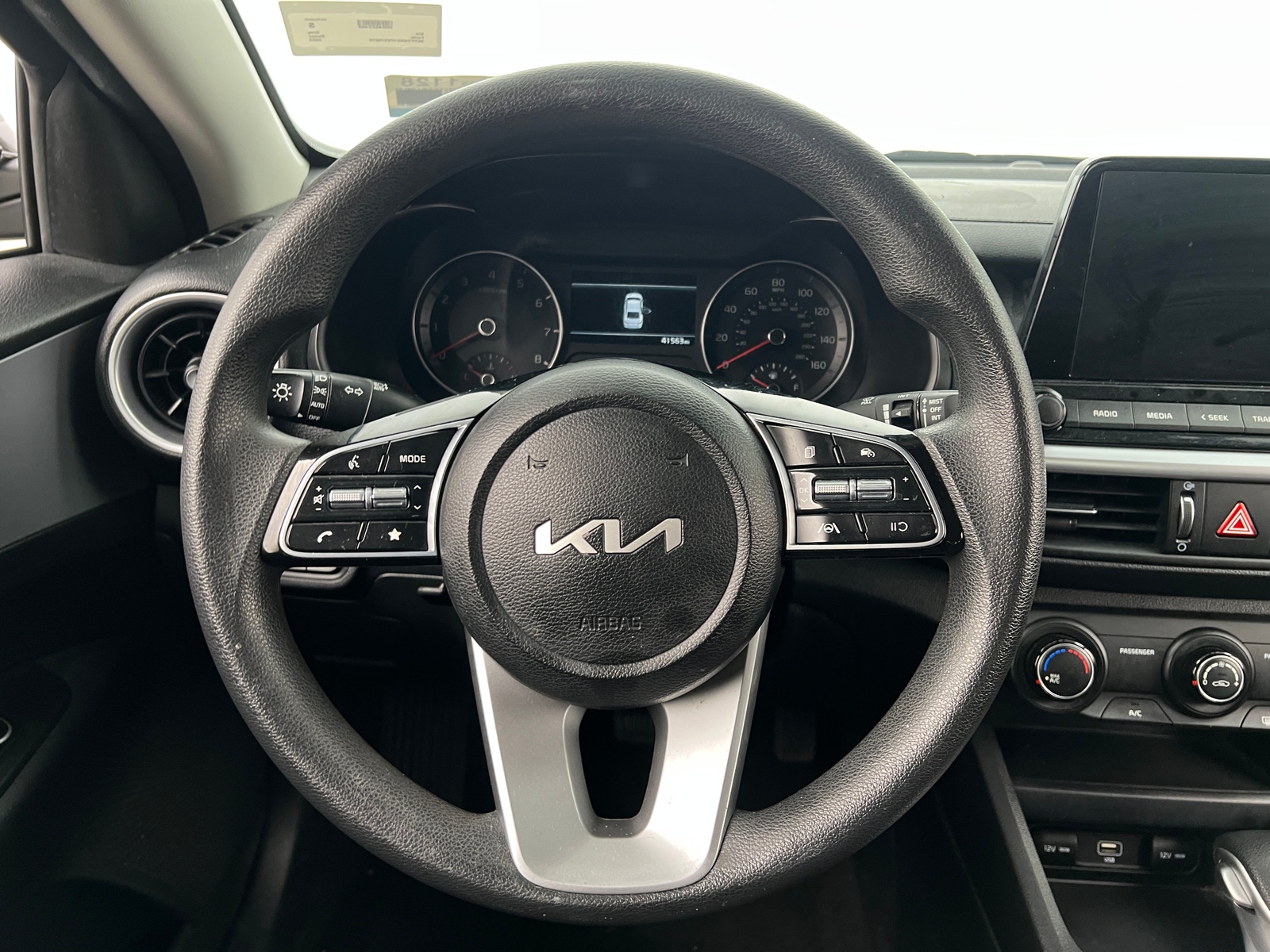 Thumbnail: 2023 Kia Forte - 5