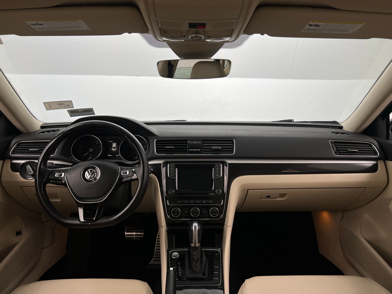 Thumbnail: 2019 Volkswagen Passat - 2