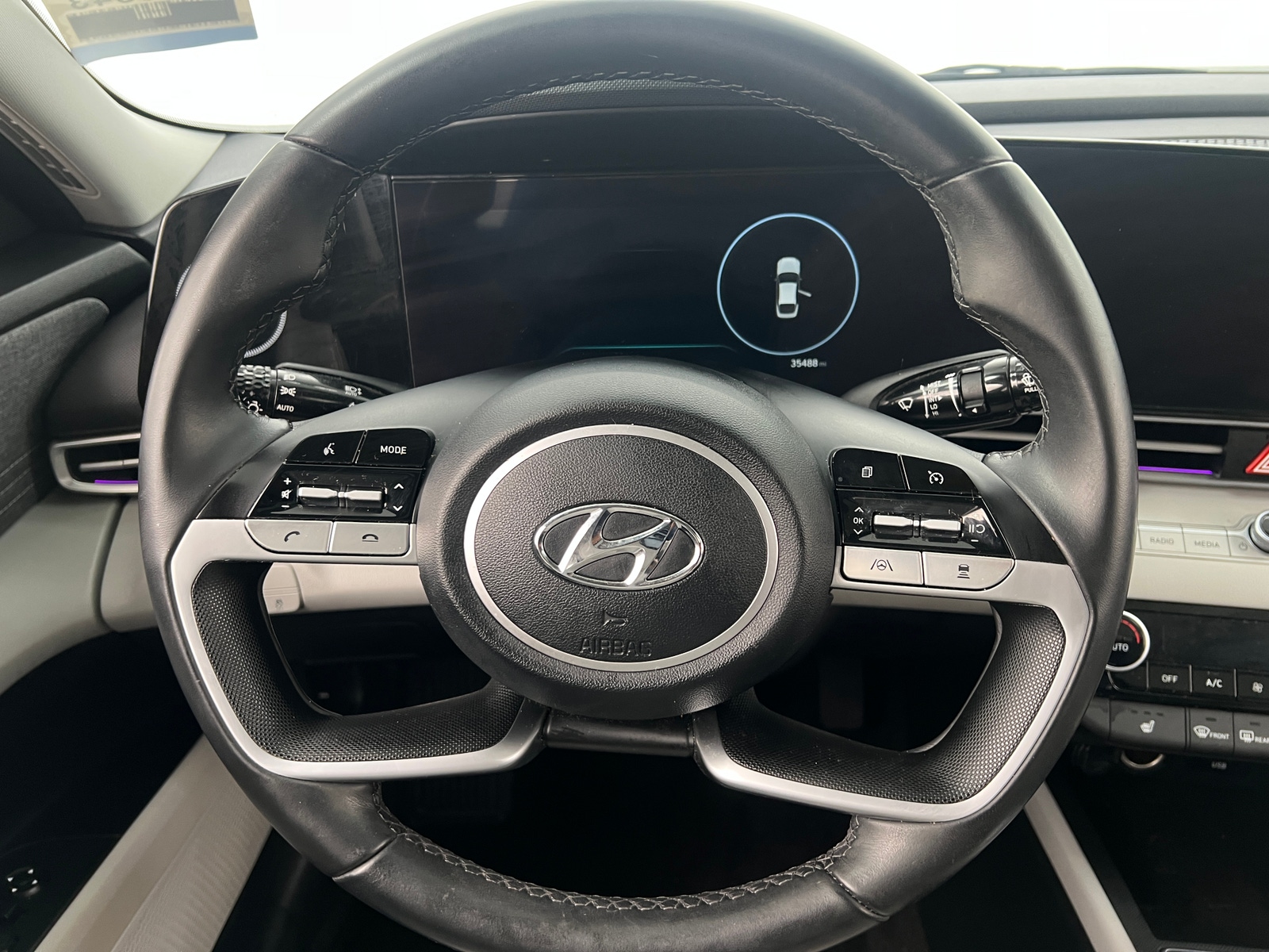 Thumbnail: 2023 Hyundai Elantra - 4