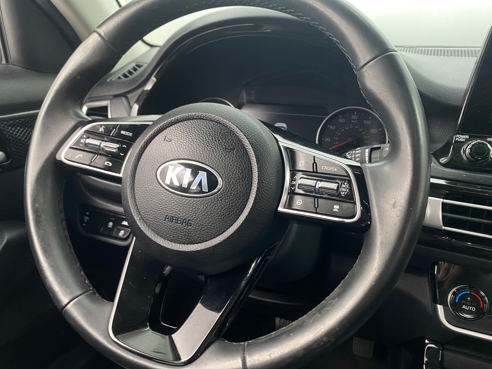 Thumbnail: 2021 Kia Seltos - 4