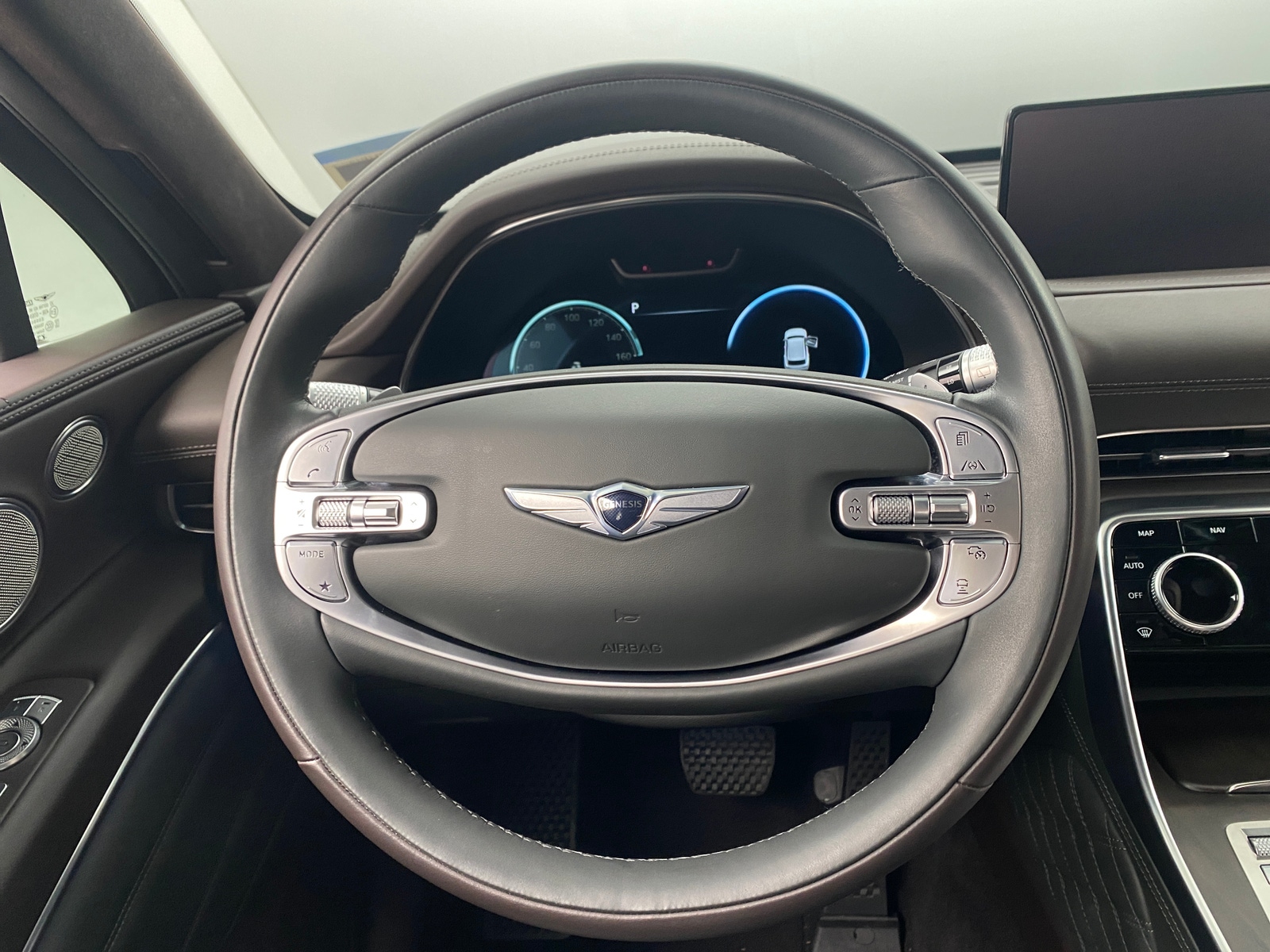 Thumbnail: 2023 Genesis GV80 - 4