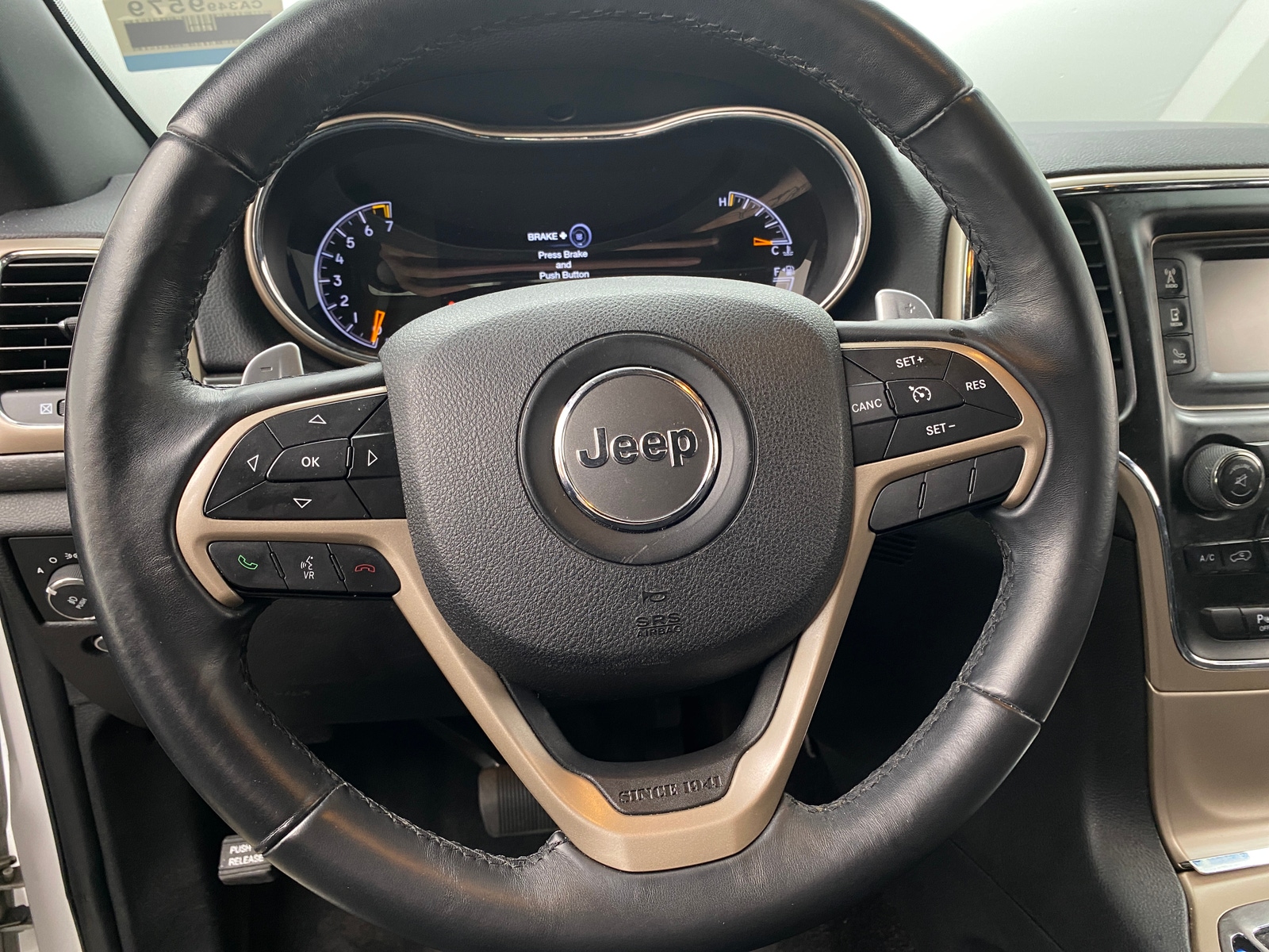 Thumbnail: 2017 Jeep Grand Cherokee - 5