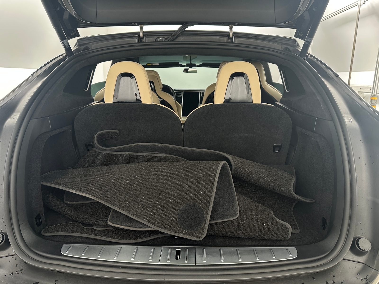 Thumbnail: 2016 Tesla Model X - 5