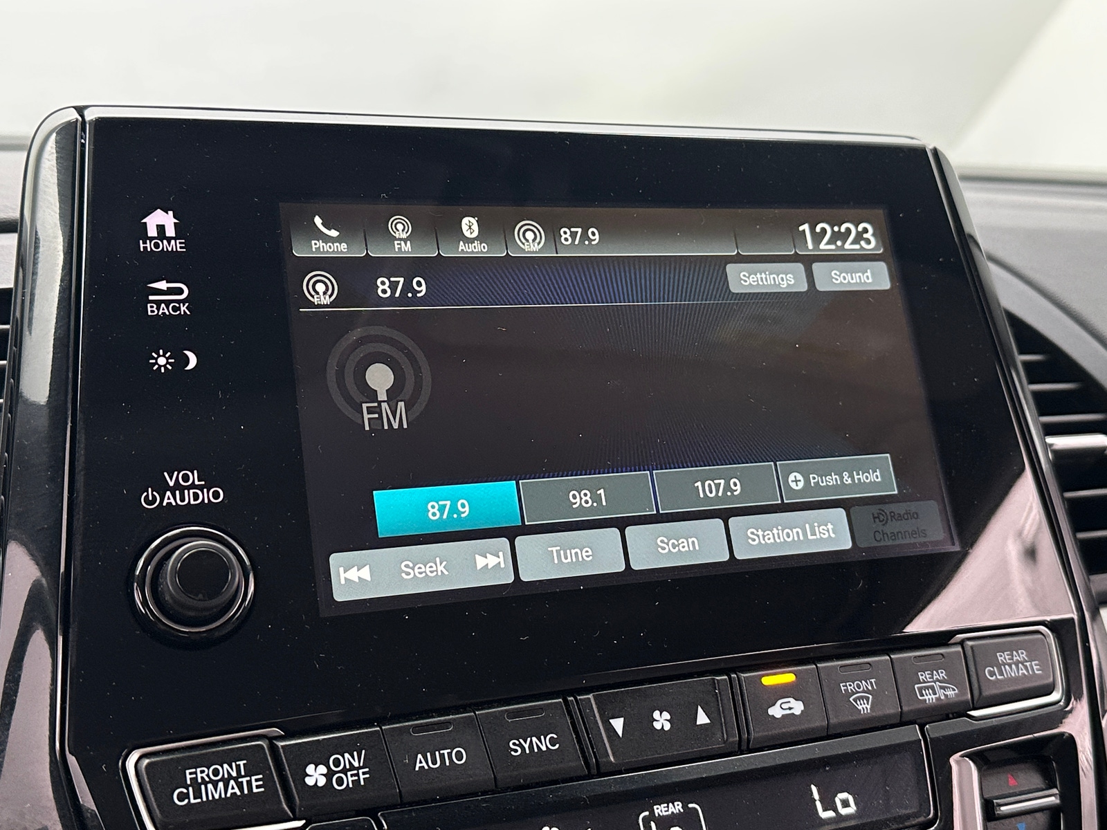 Thumbnail: 2019 Honda Odyssey - 4