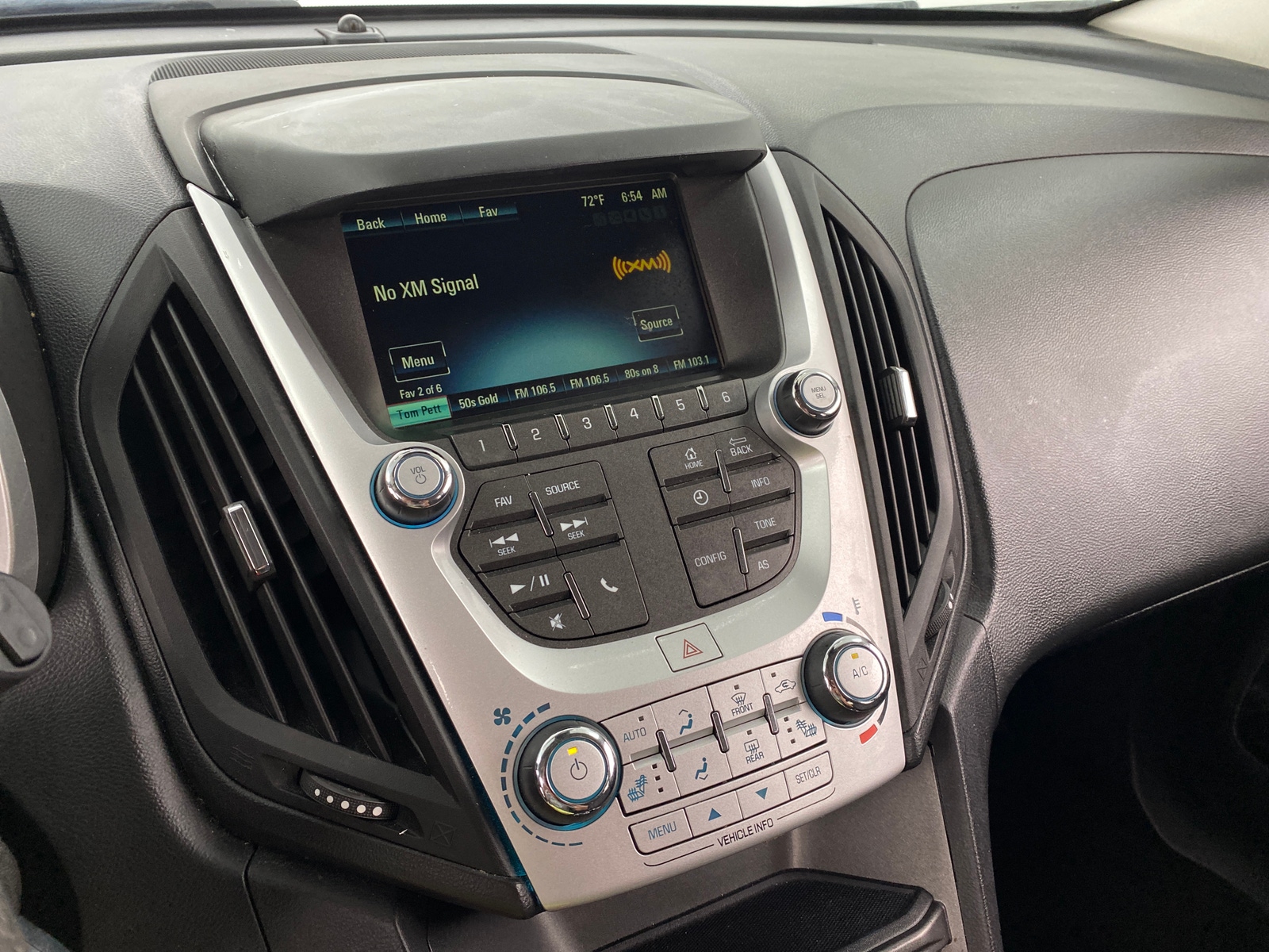 Thumbnail: 2016 Chevrolet Equinox - 4
