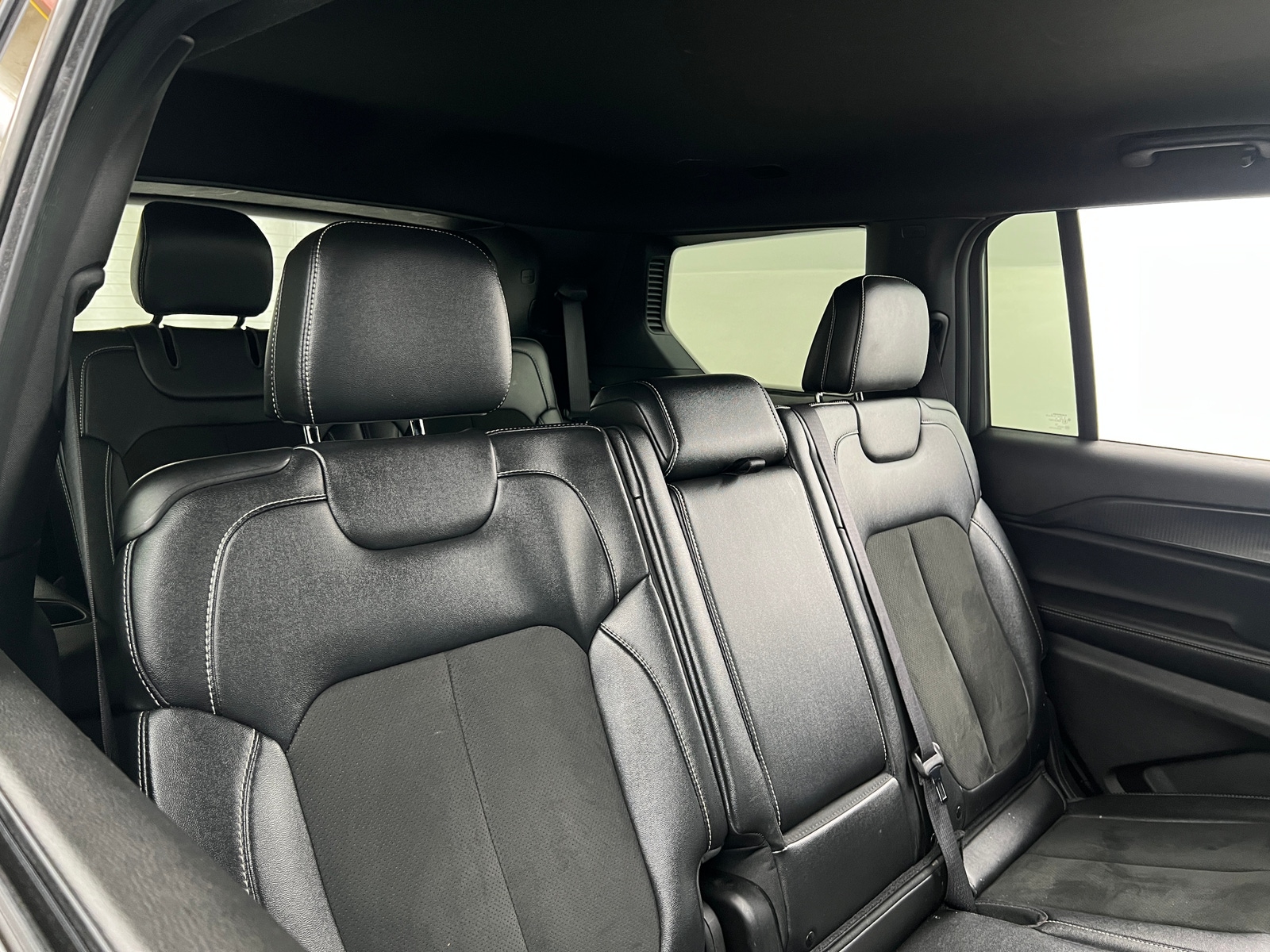 Thumbnail: 2024 Jeep Grand Cherokee L - 6