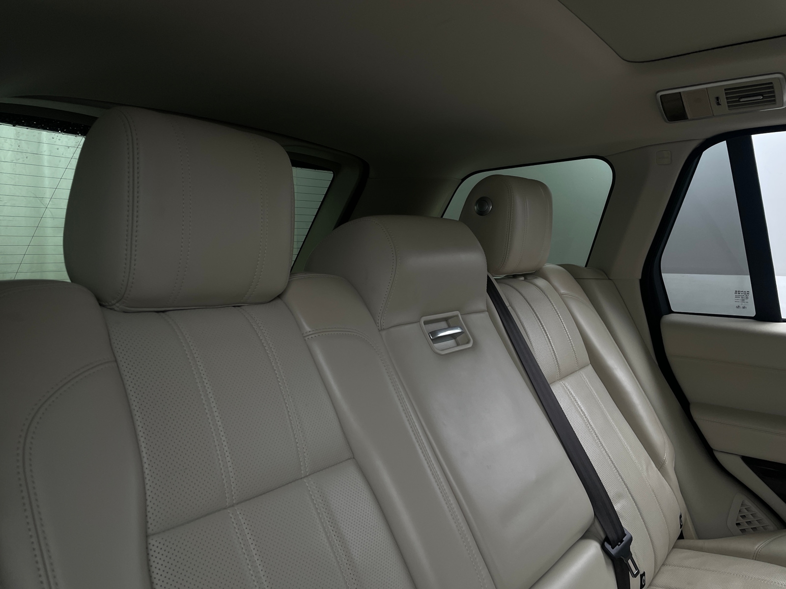 Thumbnail: 2015 Land Rover Range Rover - 5