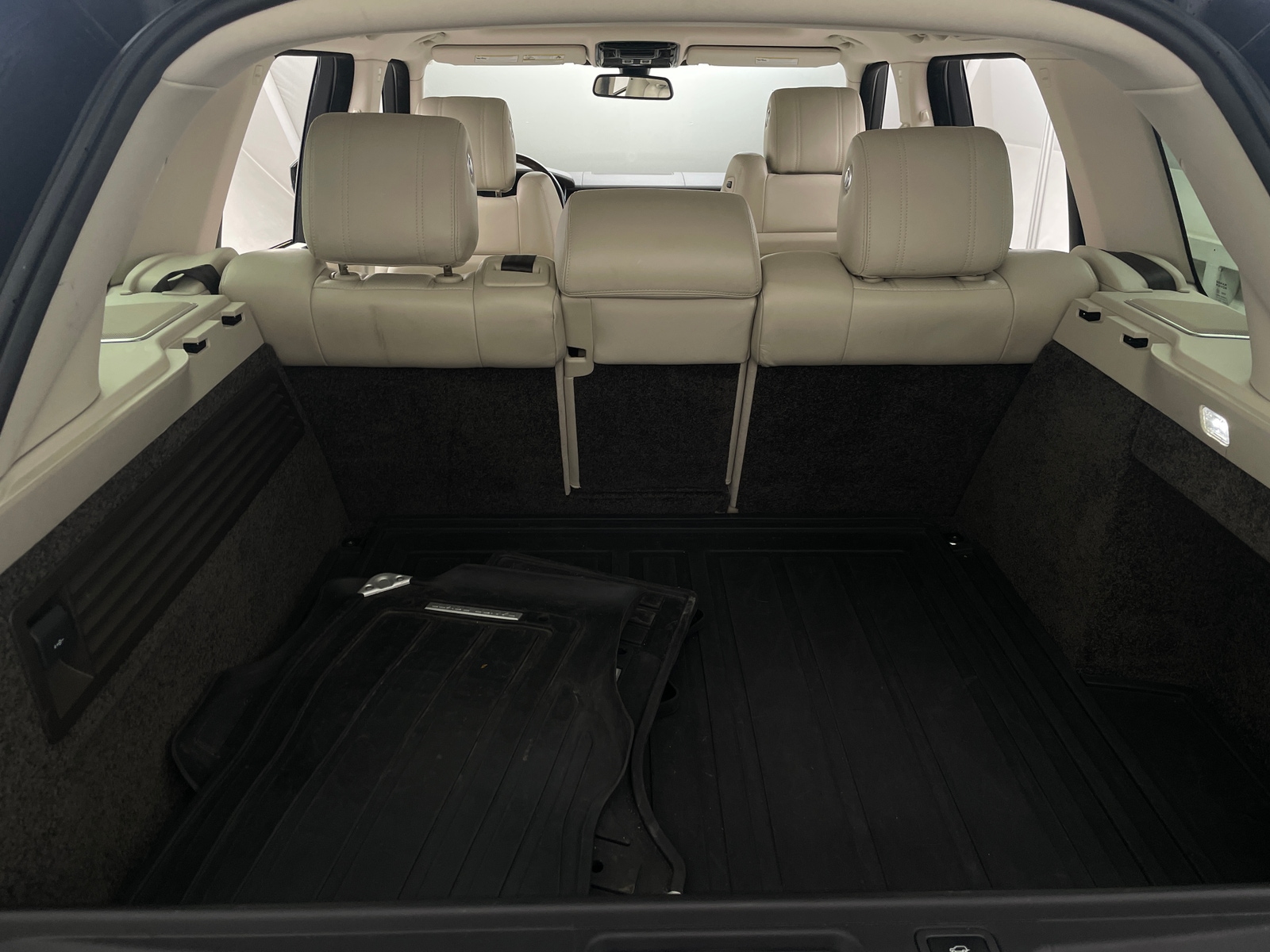 Thumbnail: 2015 Land Rover Range Rover - 6