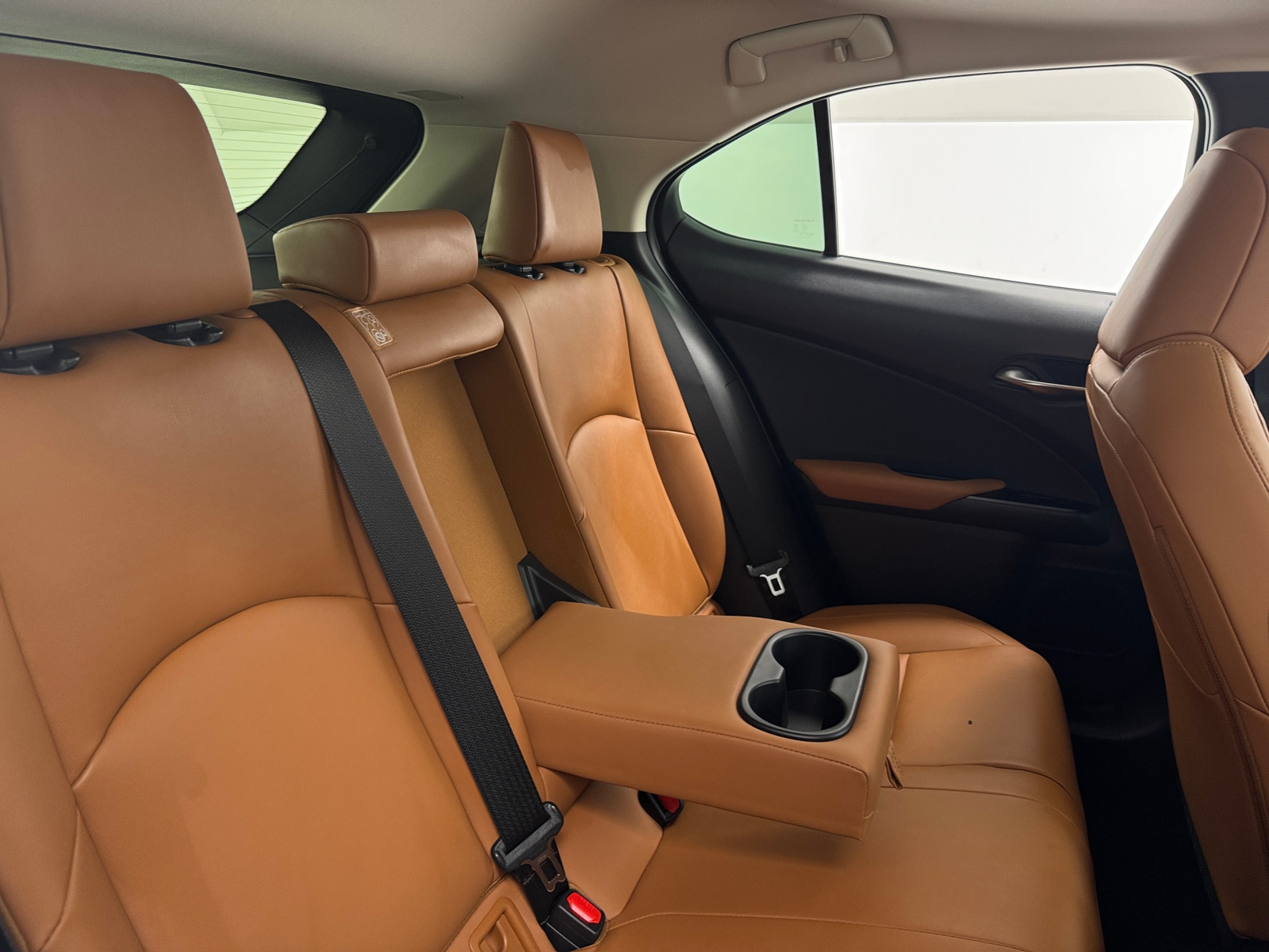 Thumbnail: 2021 Lexus UX - 5