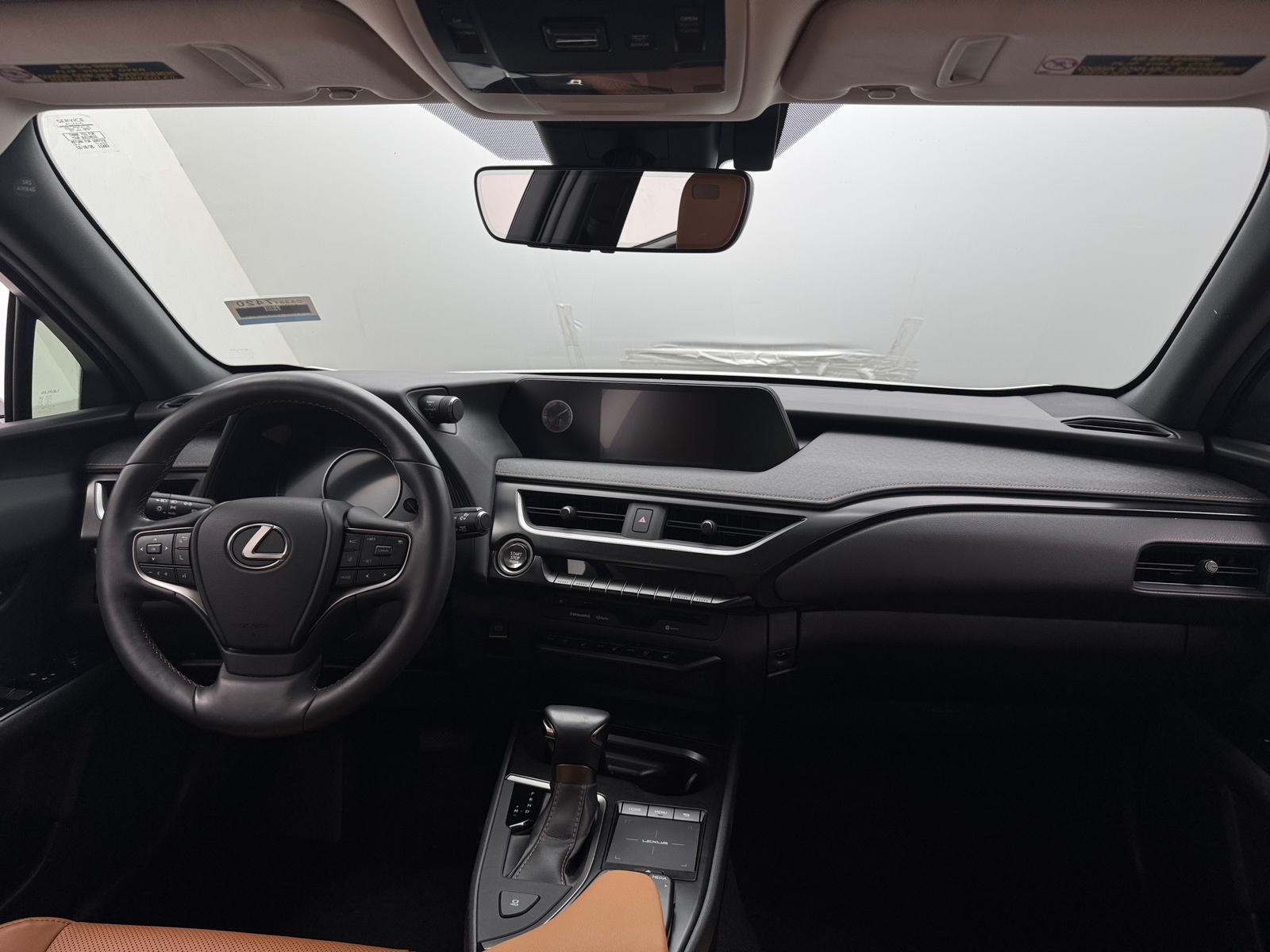Thumbnail: 2021 Lexus UX - 2