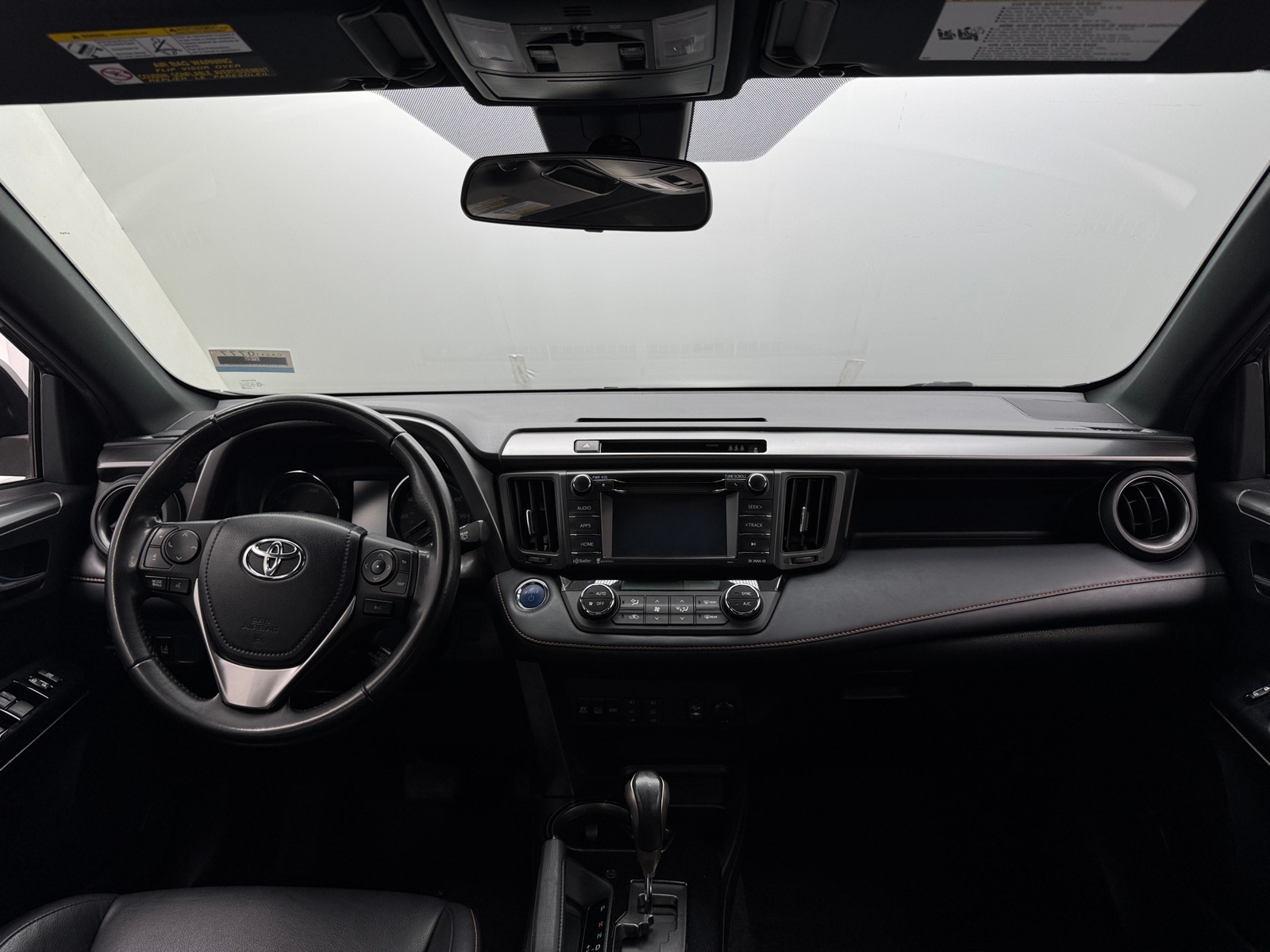 Thumbnail: 2018 Toyota RAV4 - 2