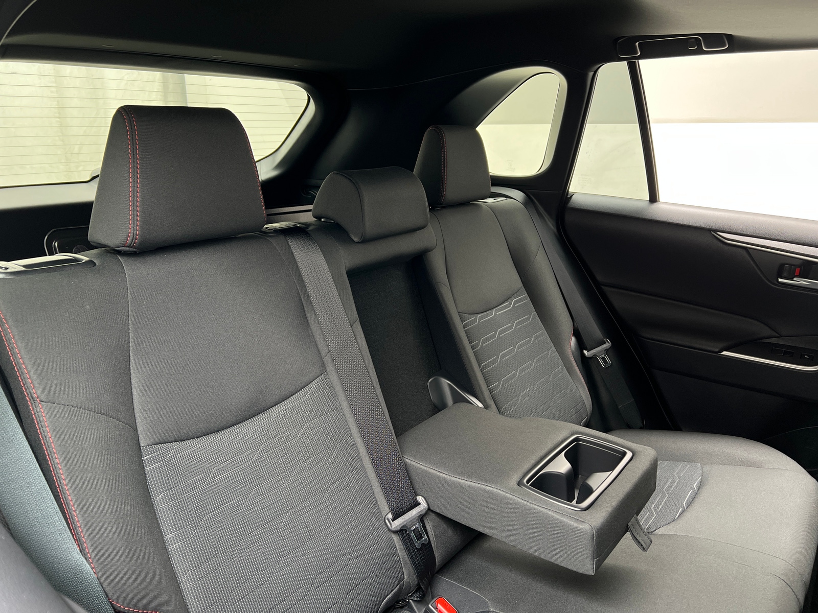 Thumbnail: 2025 Toyota RAV4 - 6