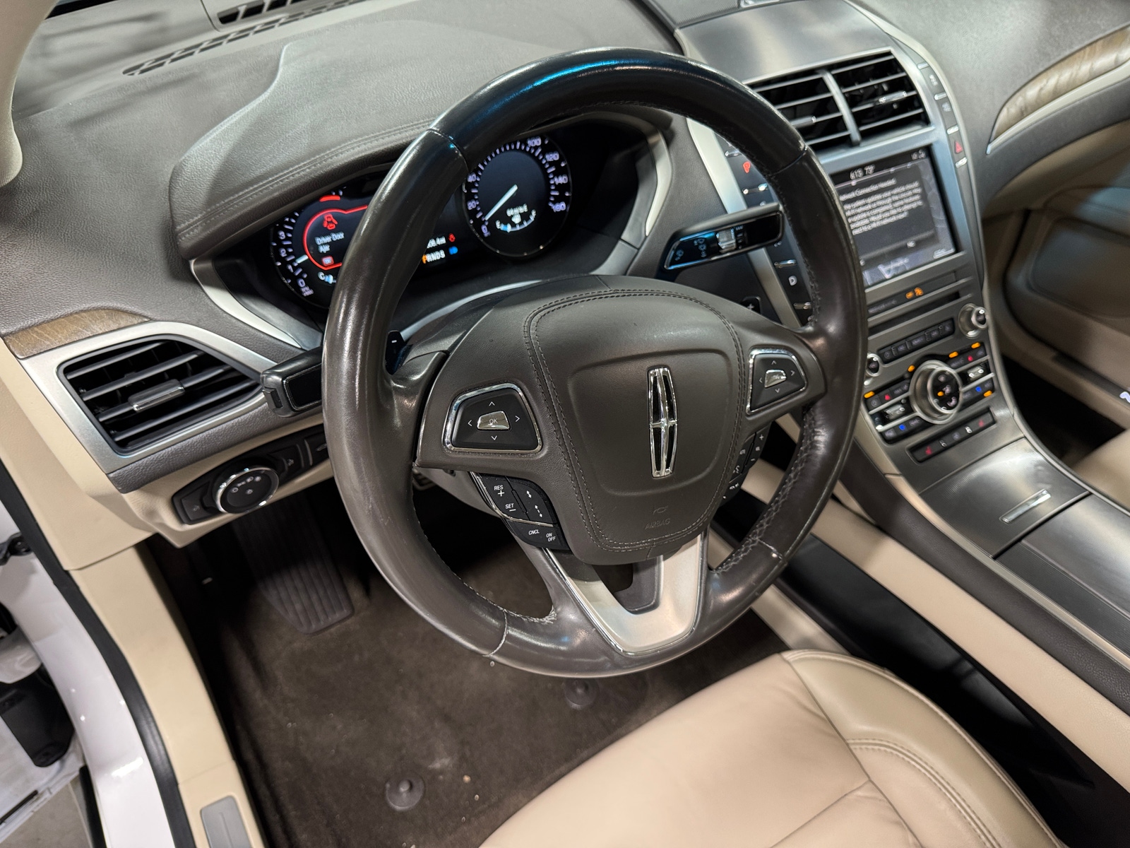 Thumbnail: 2019 Lincoln MKZ - 4